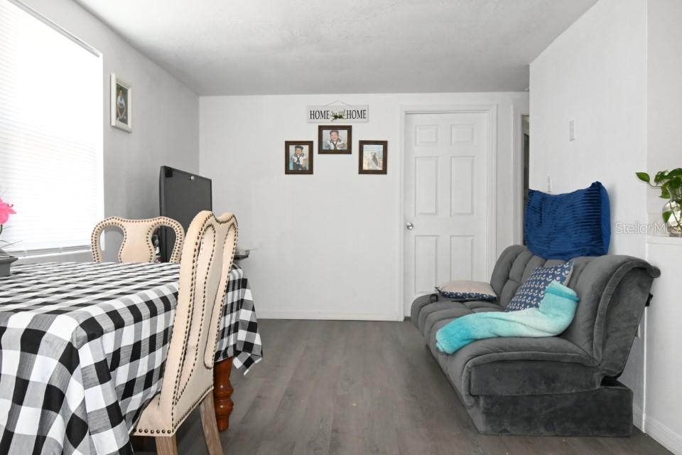 11907 Frontage Road, FL