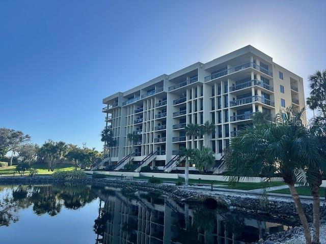 1095 Gulf Of Mexico Drive, FL