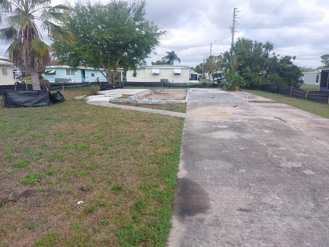 105 Lake Tarpon Dr #26, FL