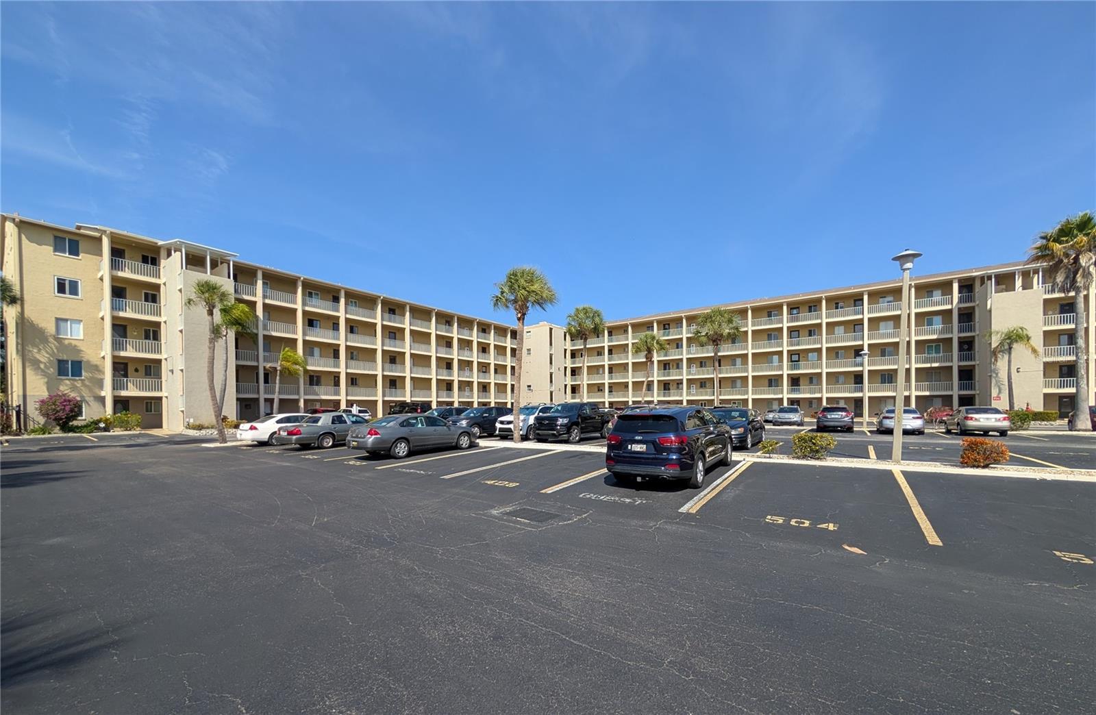 3624 Lake Bayshore Dr #K-303, FL