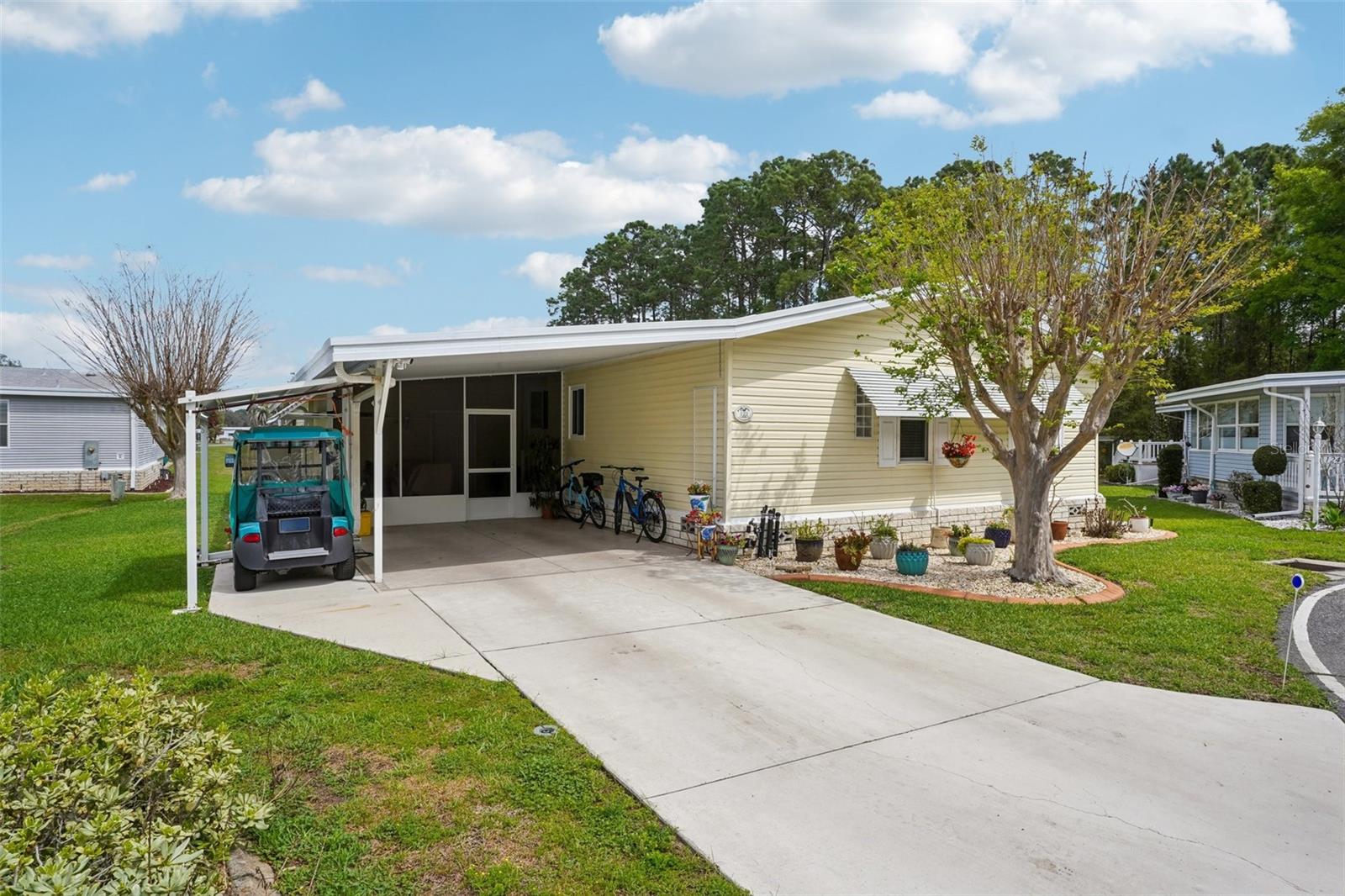 122 Tamarisk Way, FL