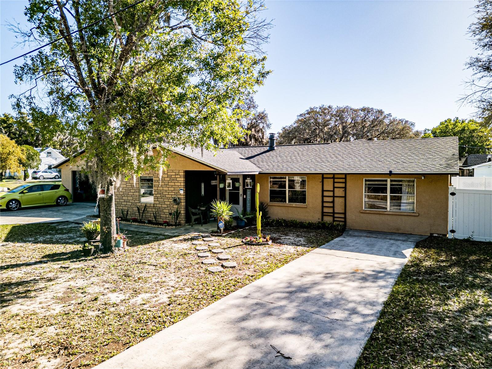 613 Willow Avenue, FL