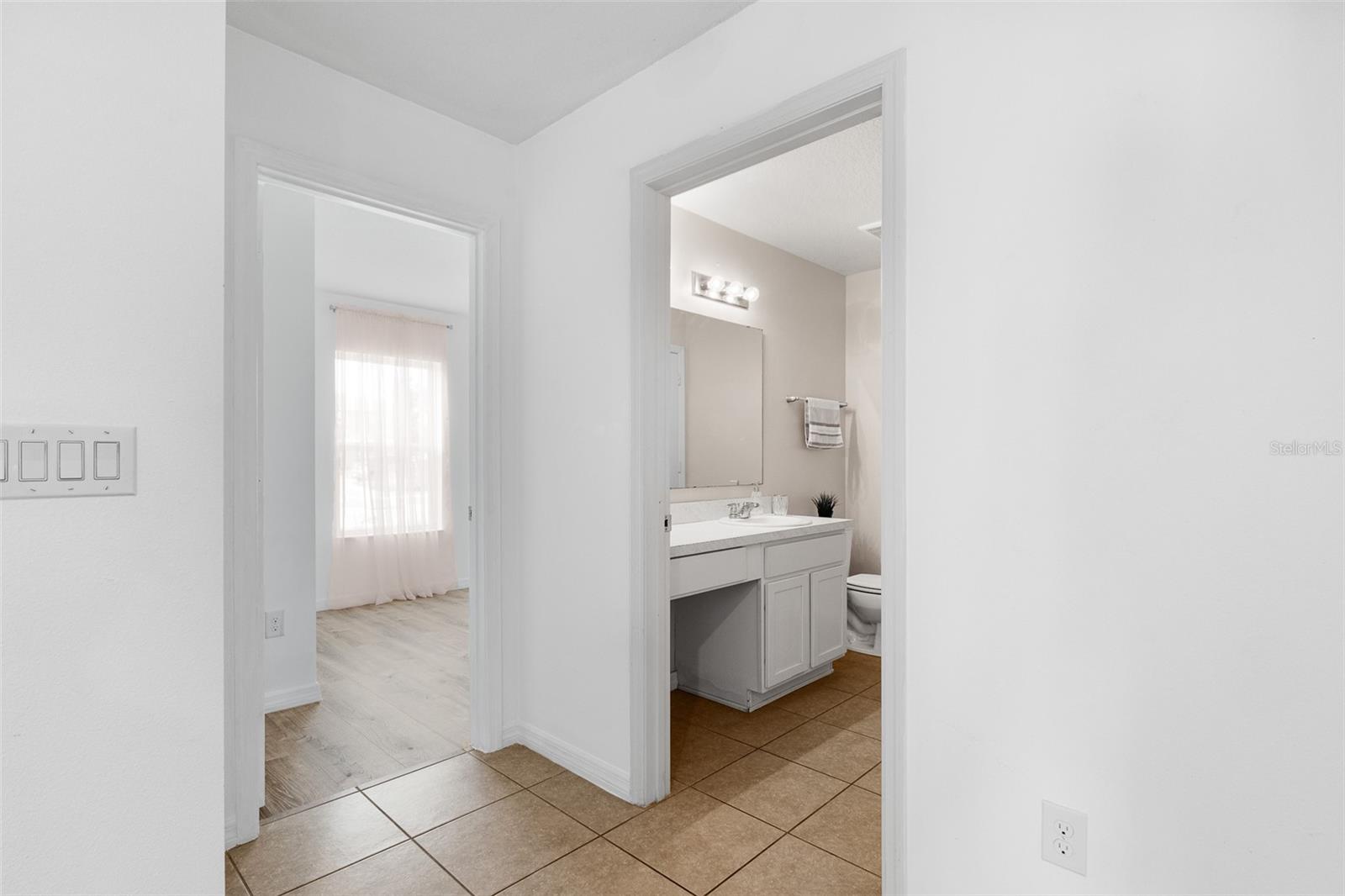 213 Lake Lucerne Way, FL