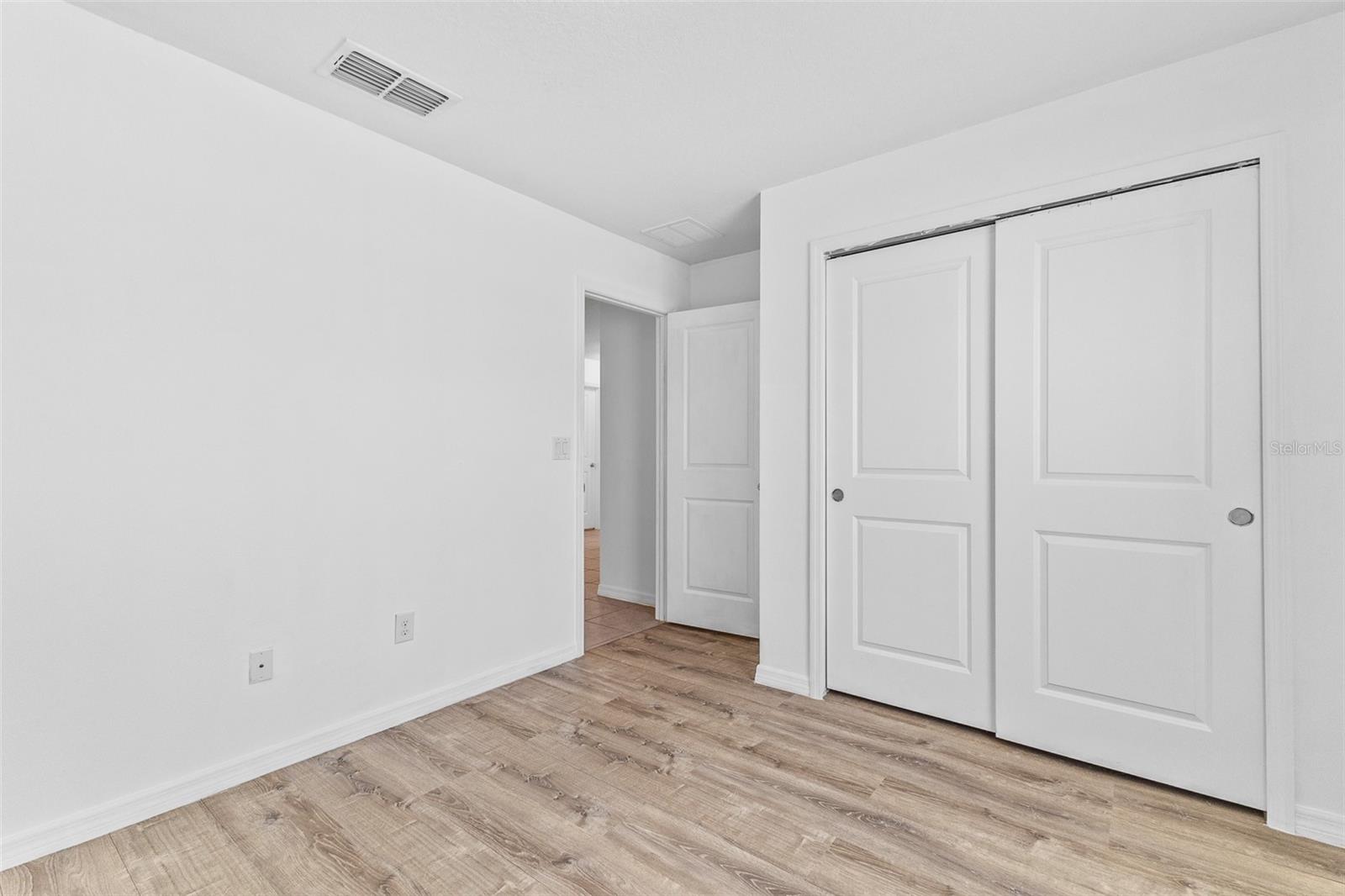213 Lake Lucerne Way, FL