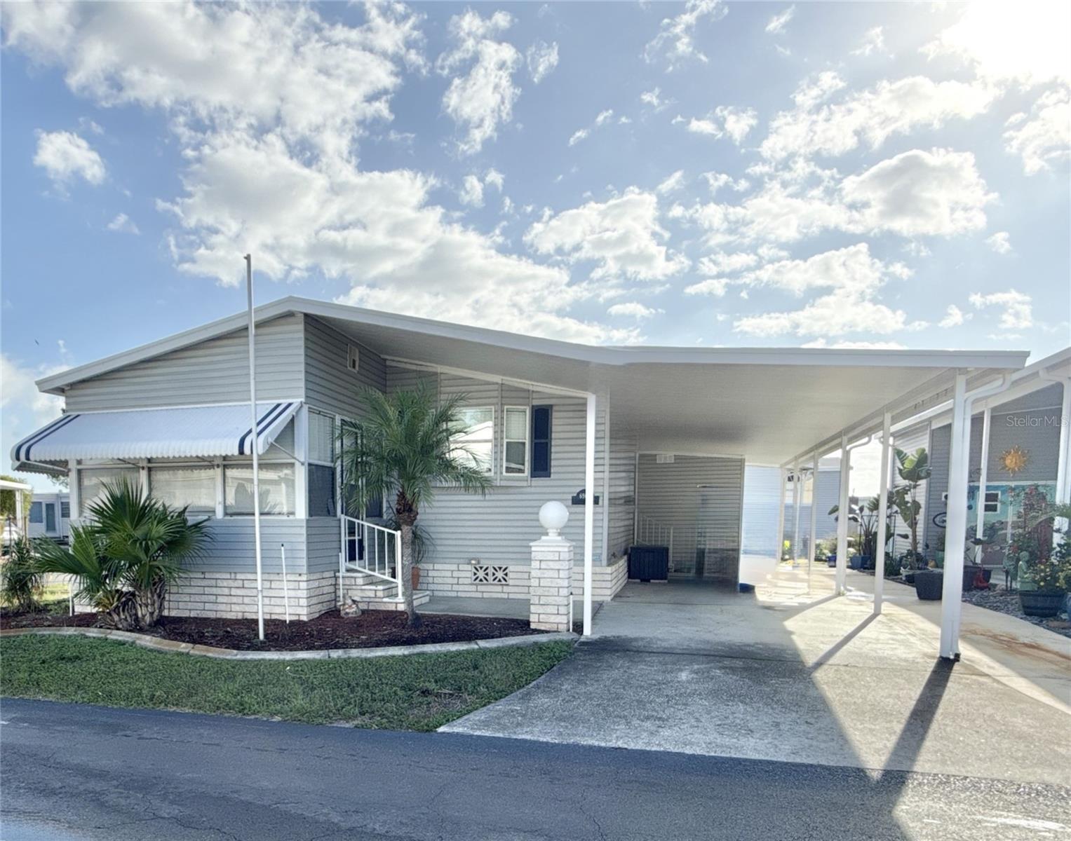 6907 Americana Drive, FL