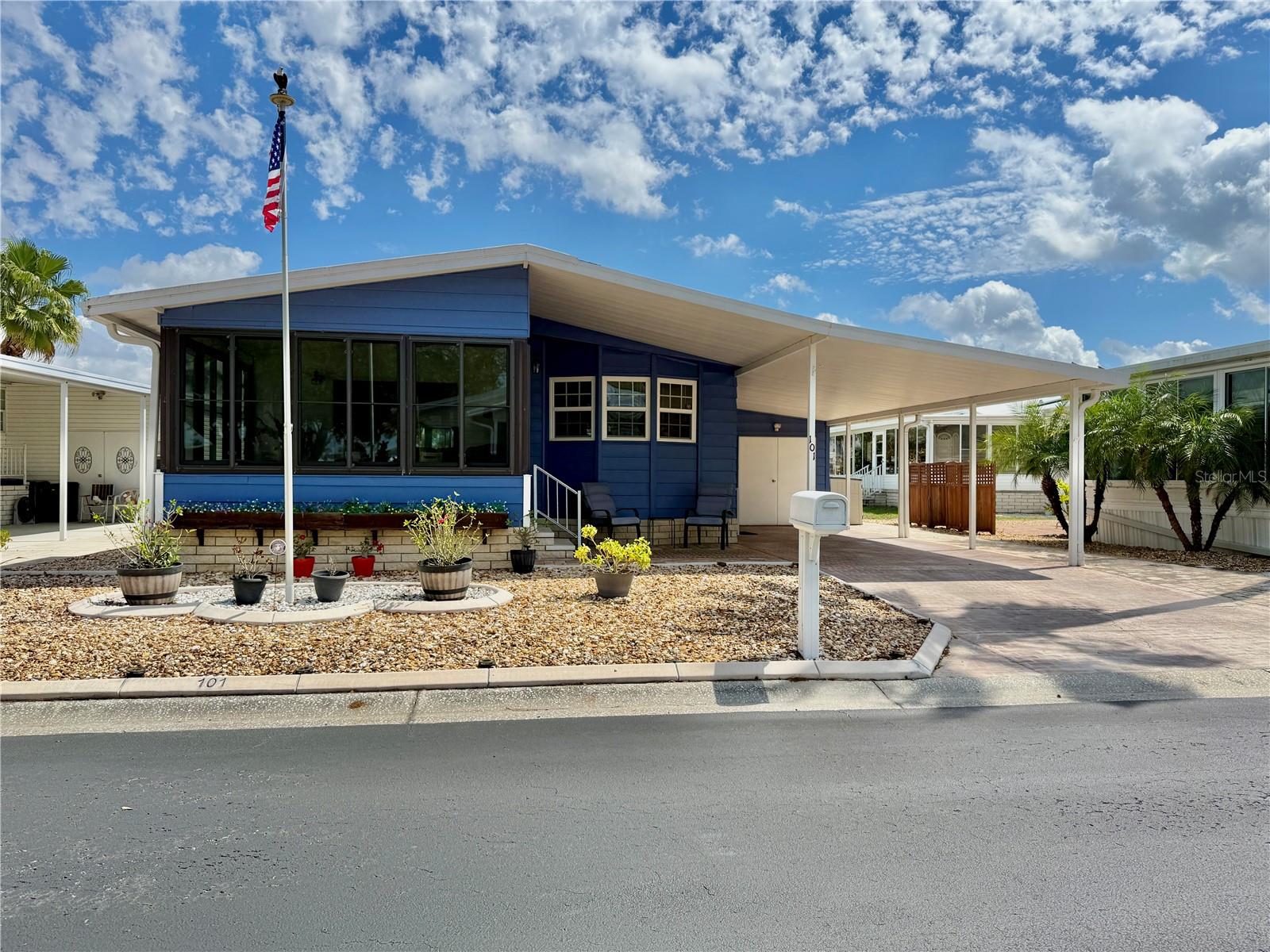 101 Saint George Court, FL