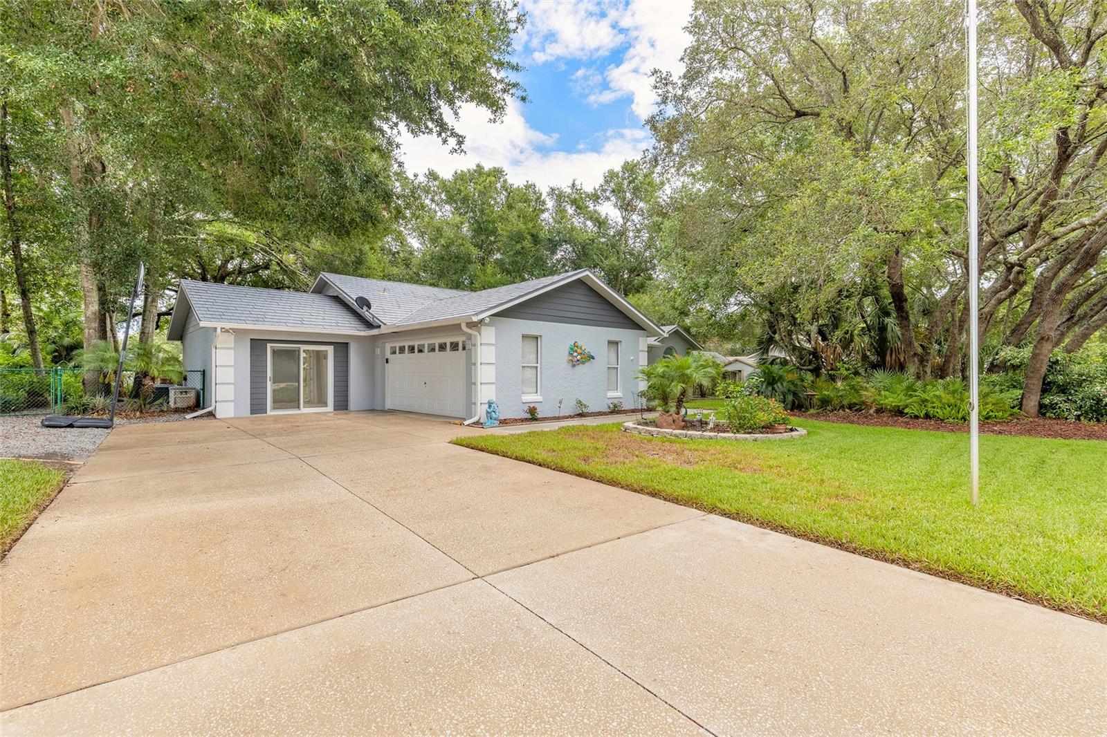 5919 Aruna Drive, FL