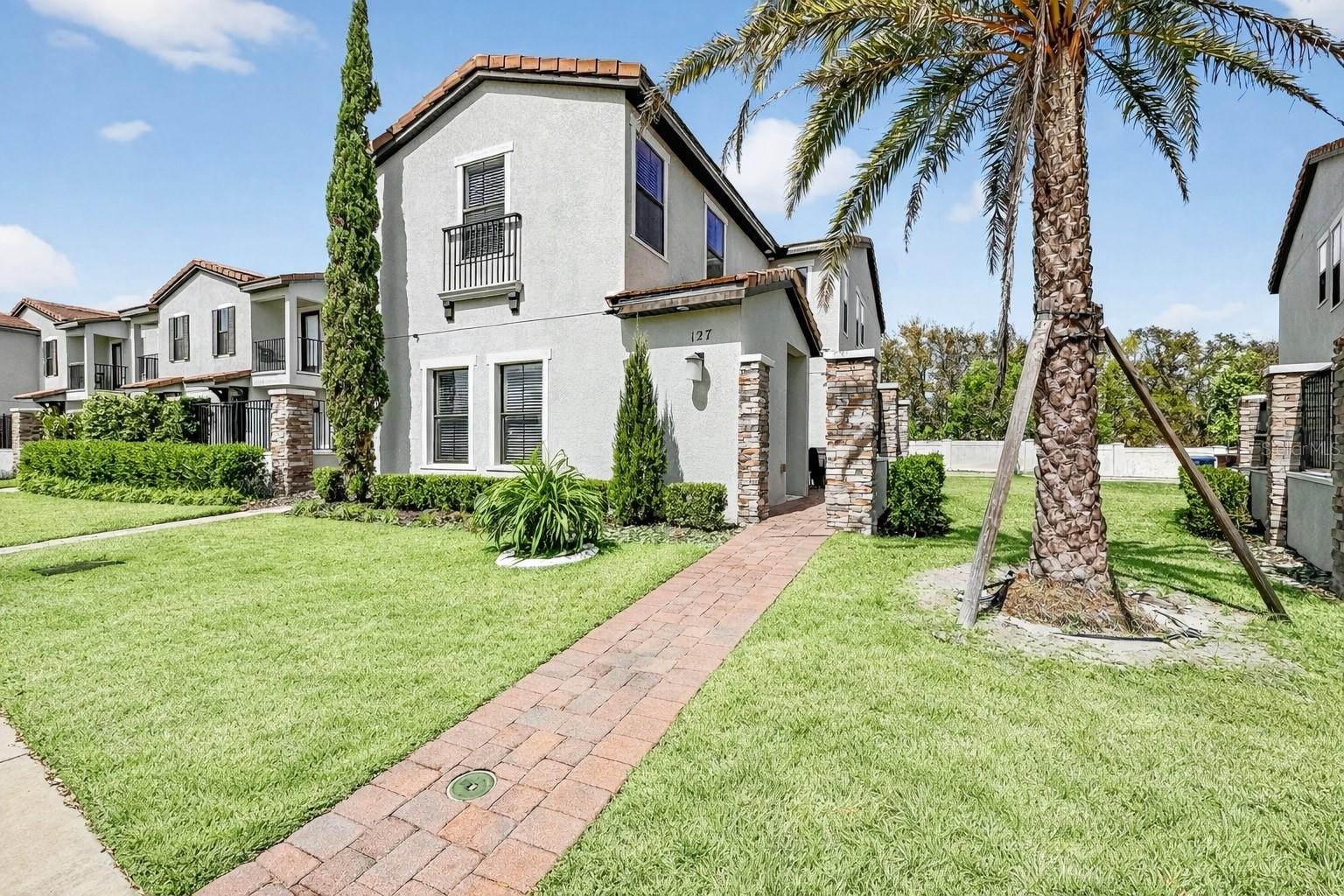 127 Kenny Blvd, FL