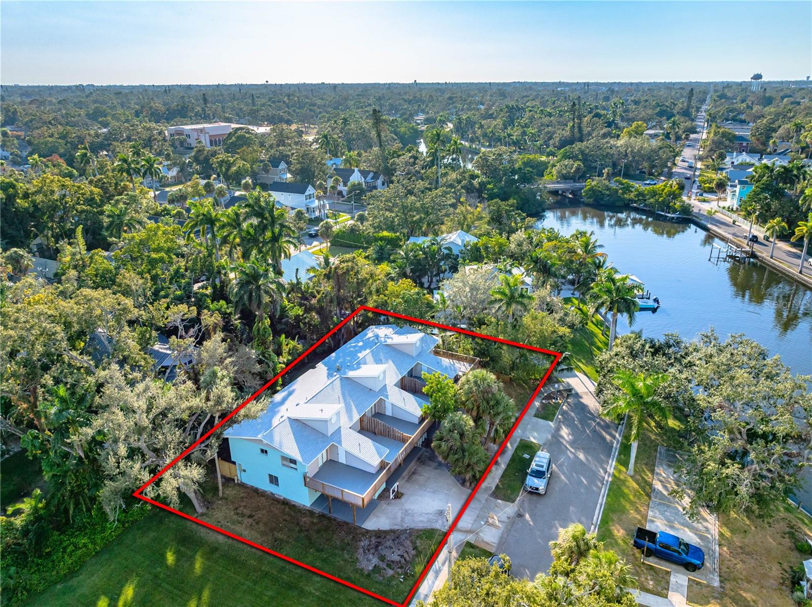 1559 7th Avenue, FL