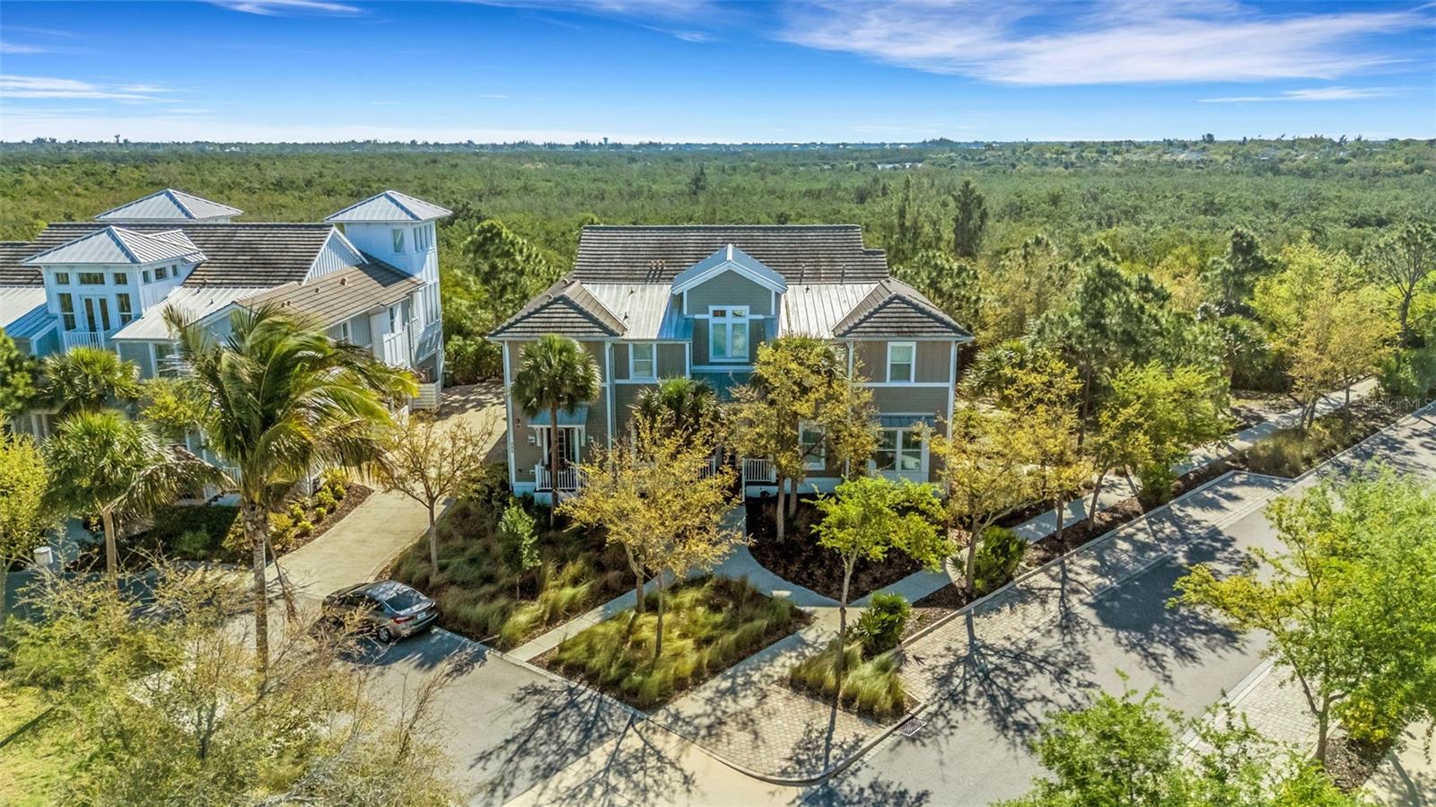 289 Sapphire Lake Drive, FL