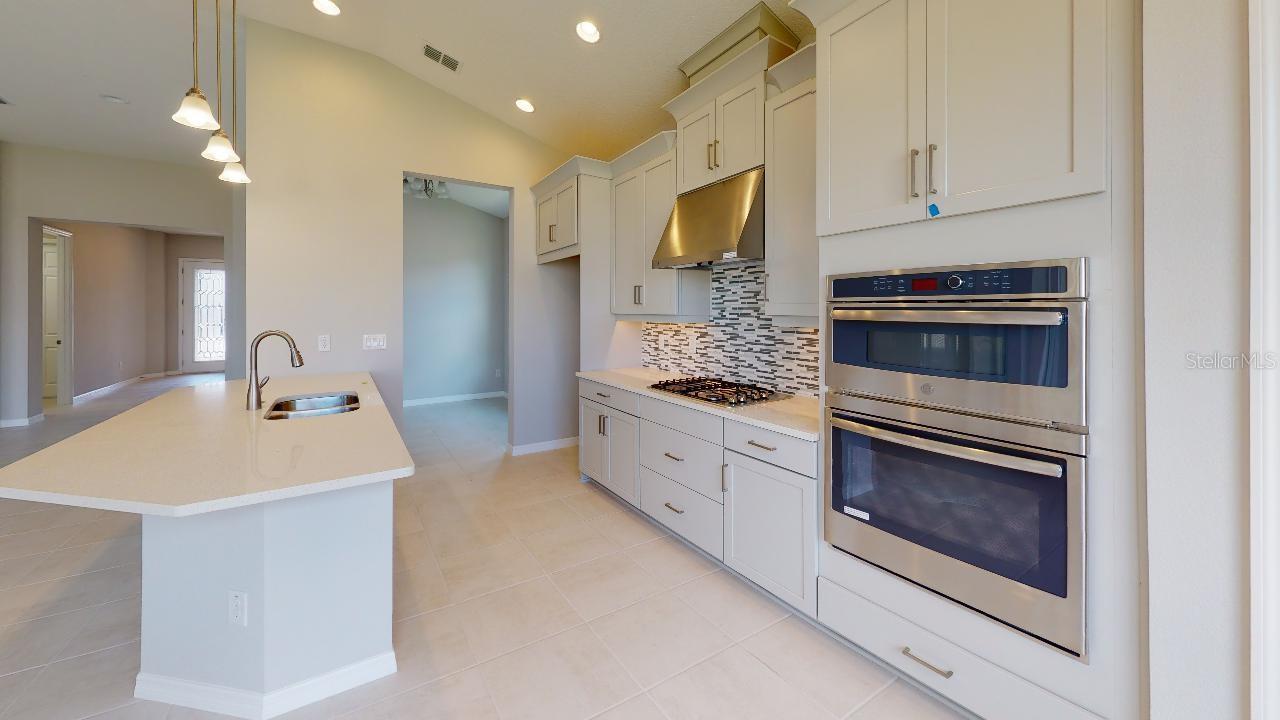 3021 Parapet Terrace Place, FL