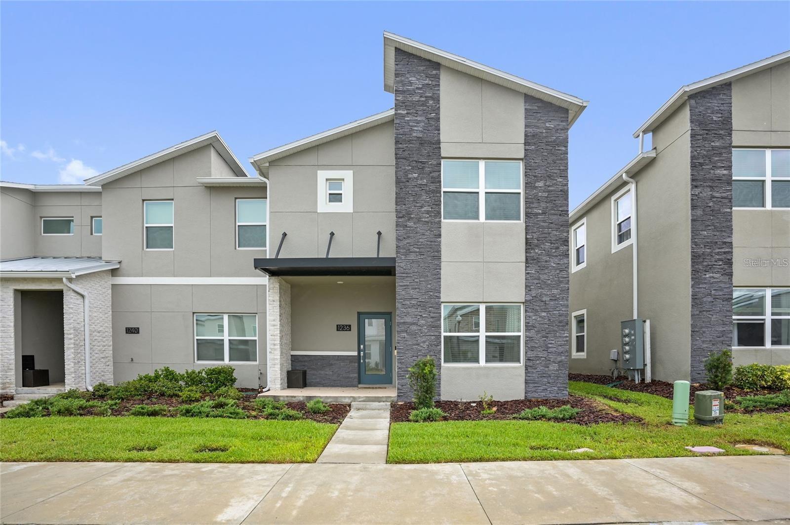 1236 Challenge Dr, FL