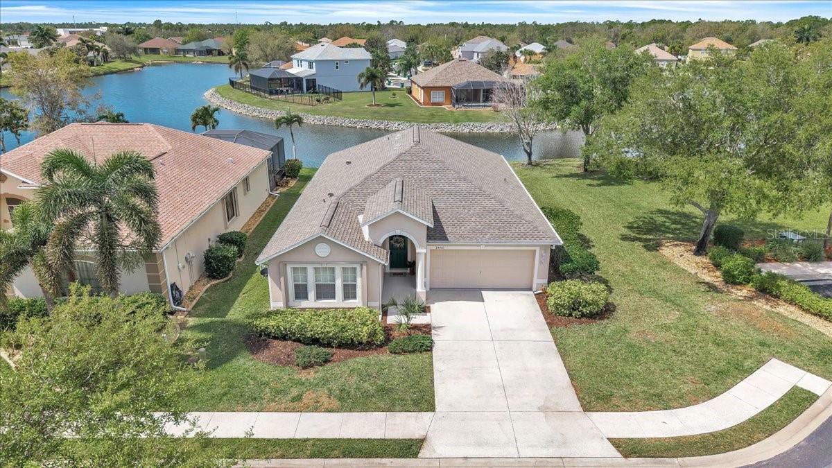 24483 Lakeside Manor, FL
