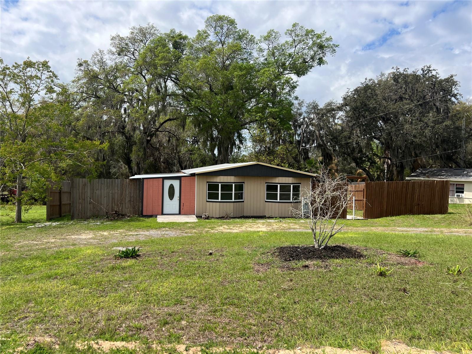 6287 Magnolia St, FL