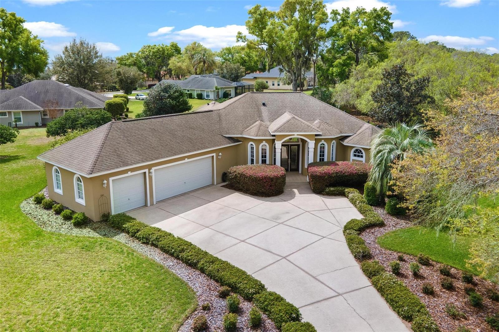 6053 Spinnaker Loop, FL