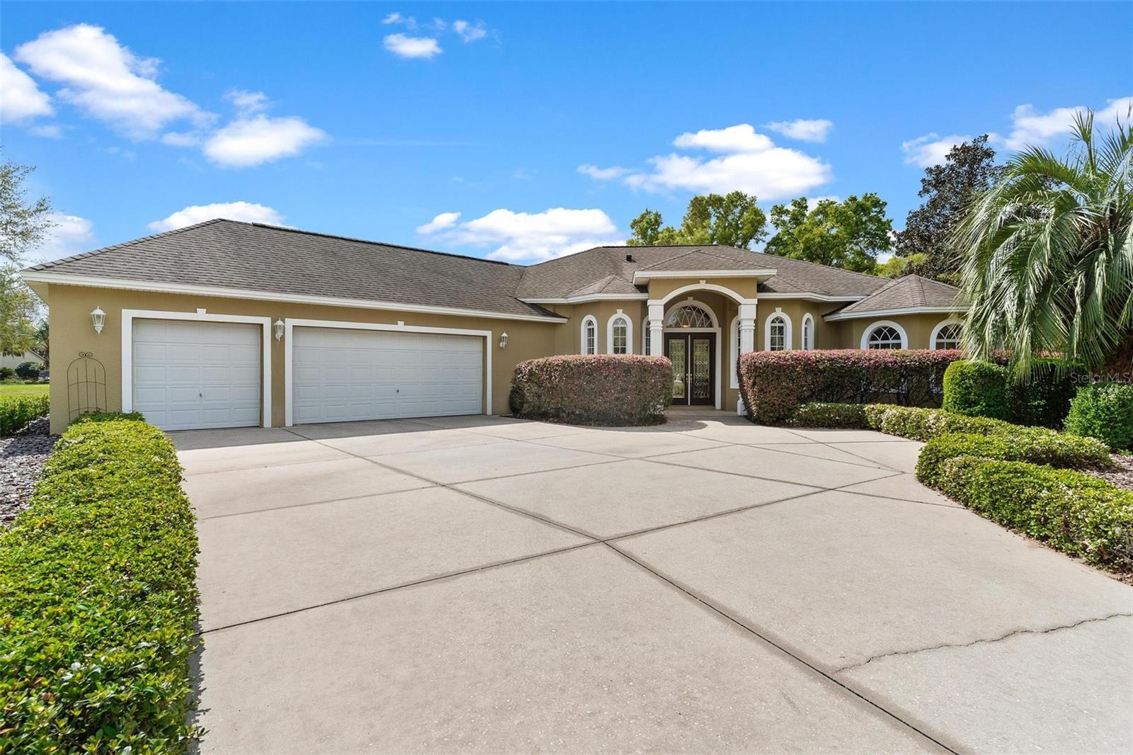 6053 Spinnaker Loop, FL