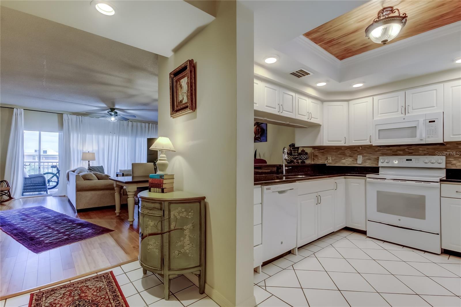 6205 Shoreline Drive, FL