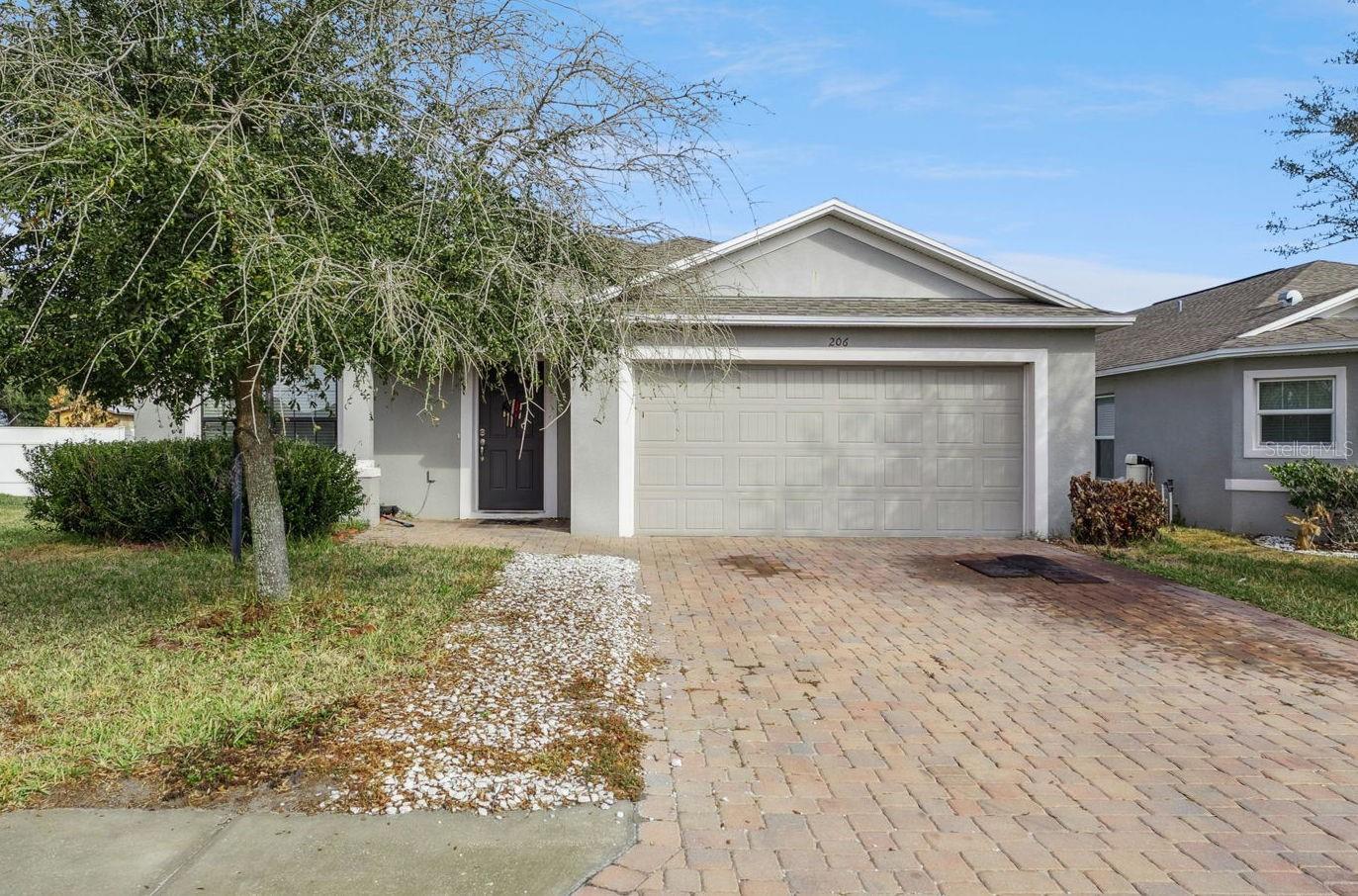 206 Lake Mariana Place, FL