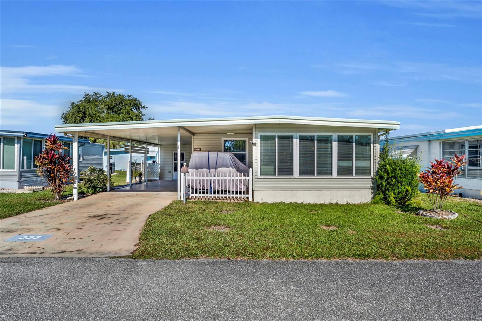 223 Paradise S, FL