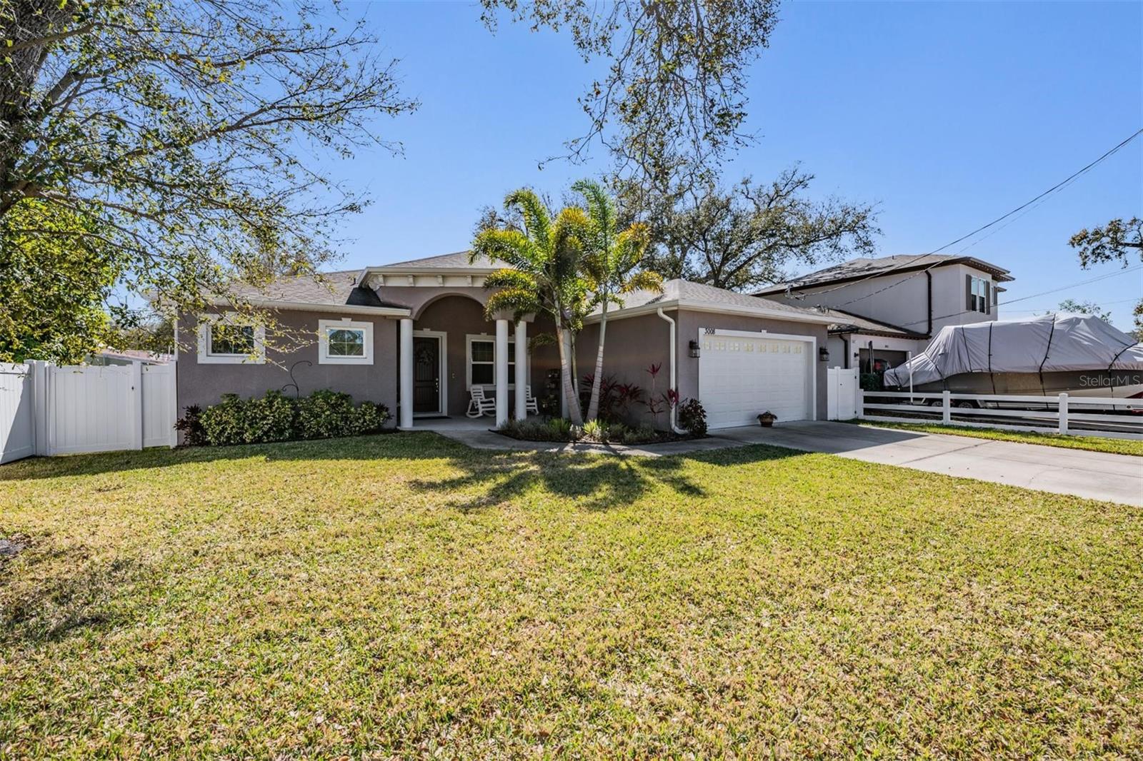 3008 W Leroy St, FL