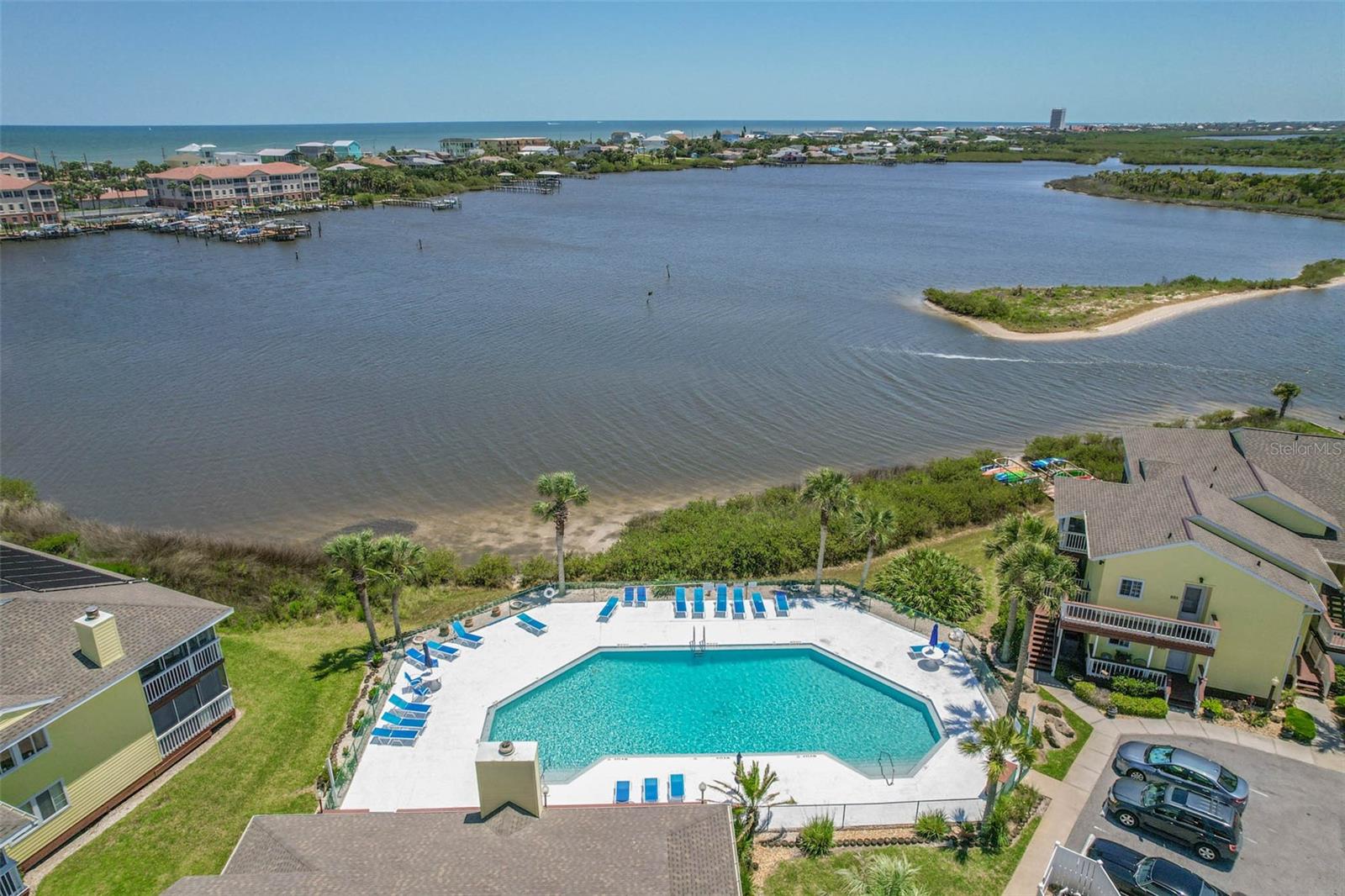 611 Ocean Marina Drive, FL