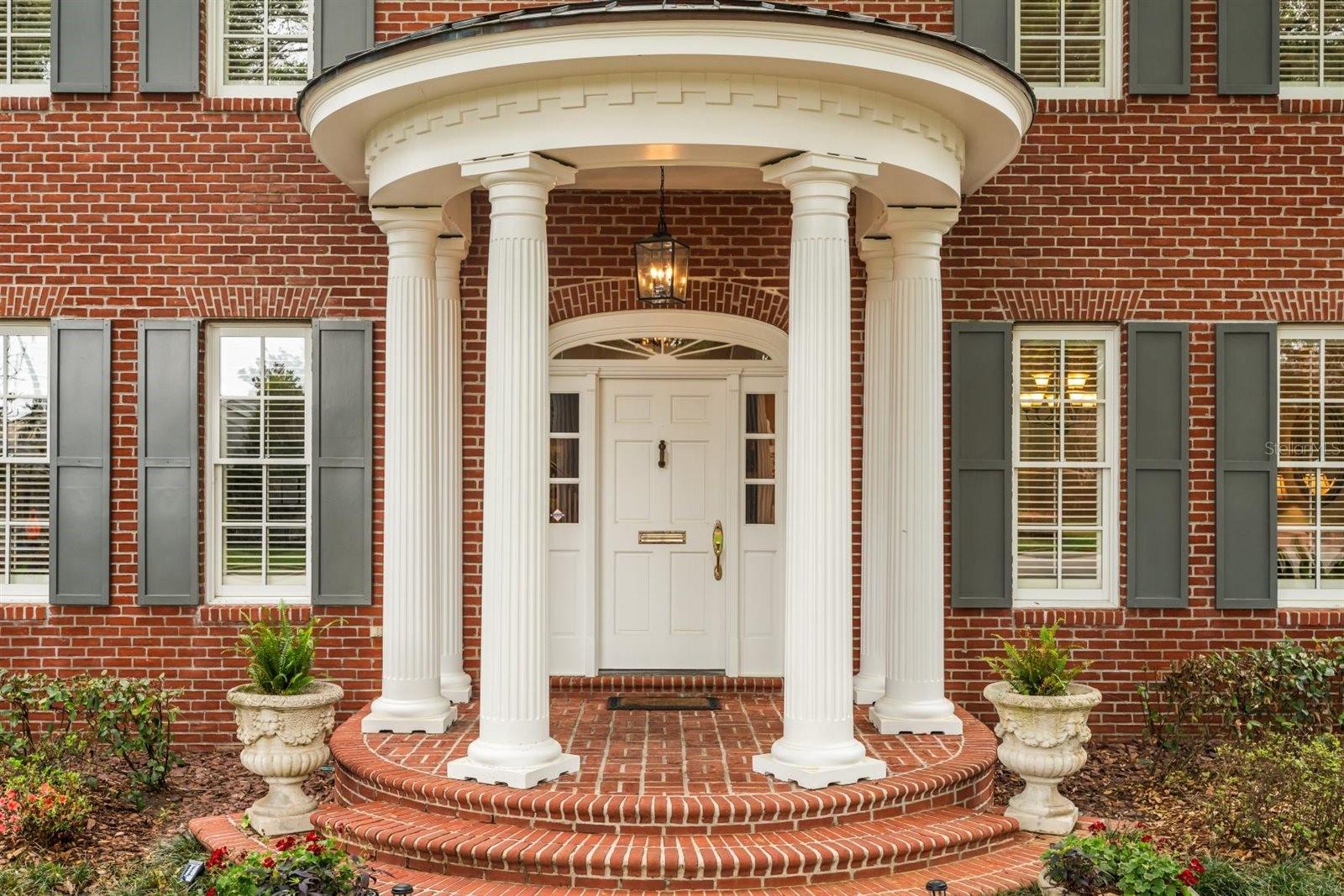 722 Alba Drive, FL