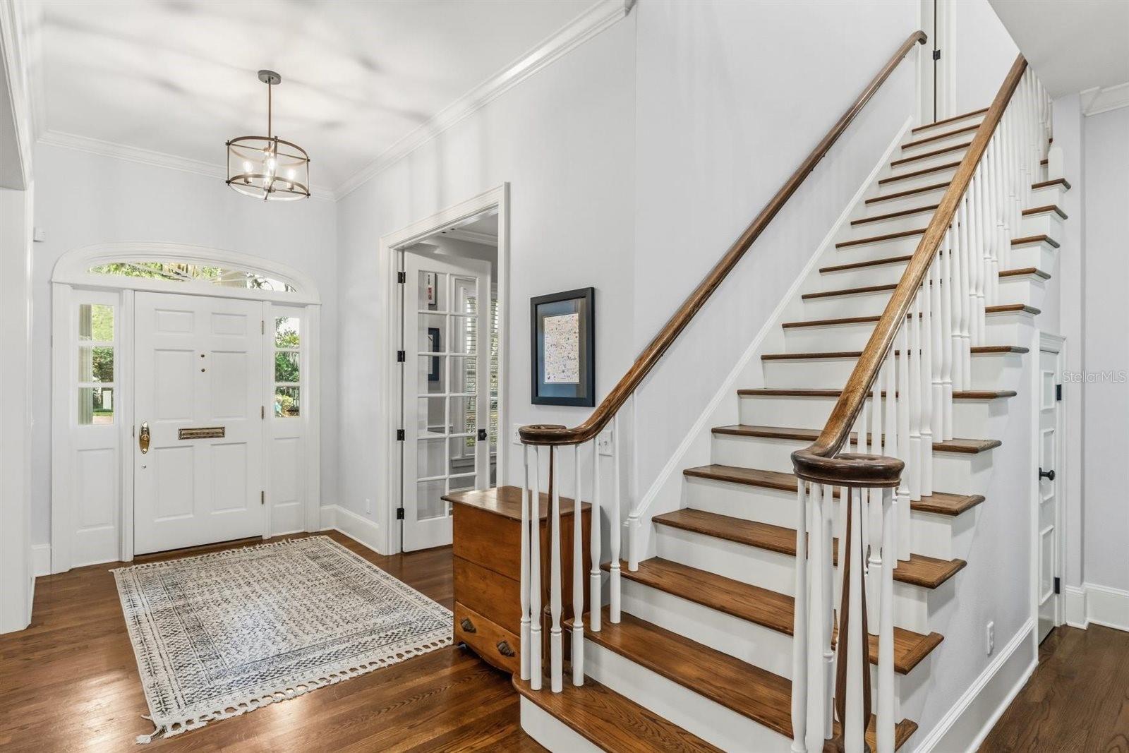 722 Alba Drive, FL