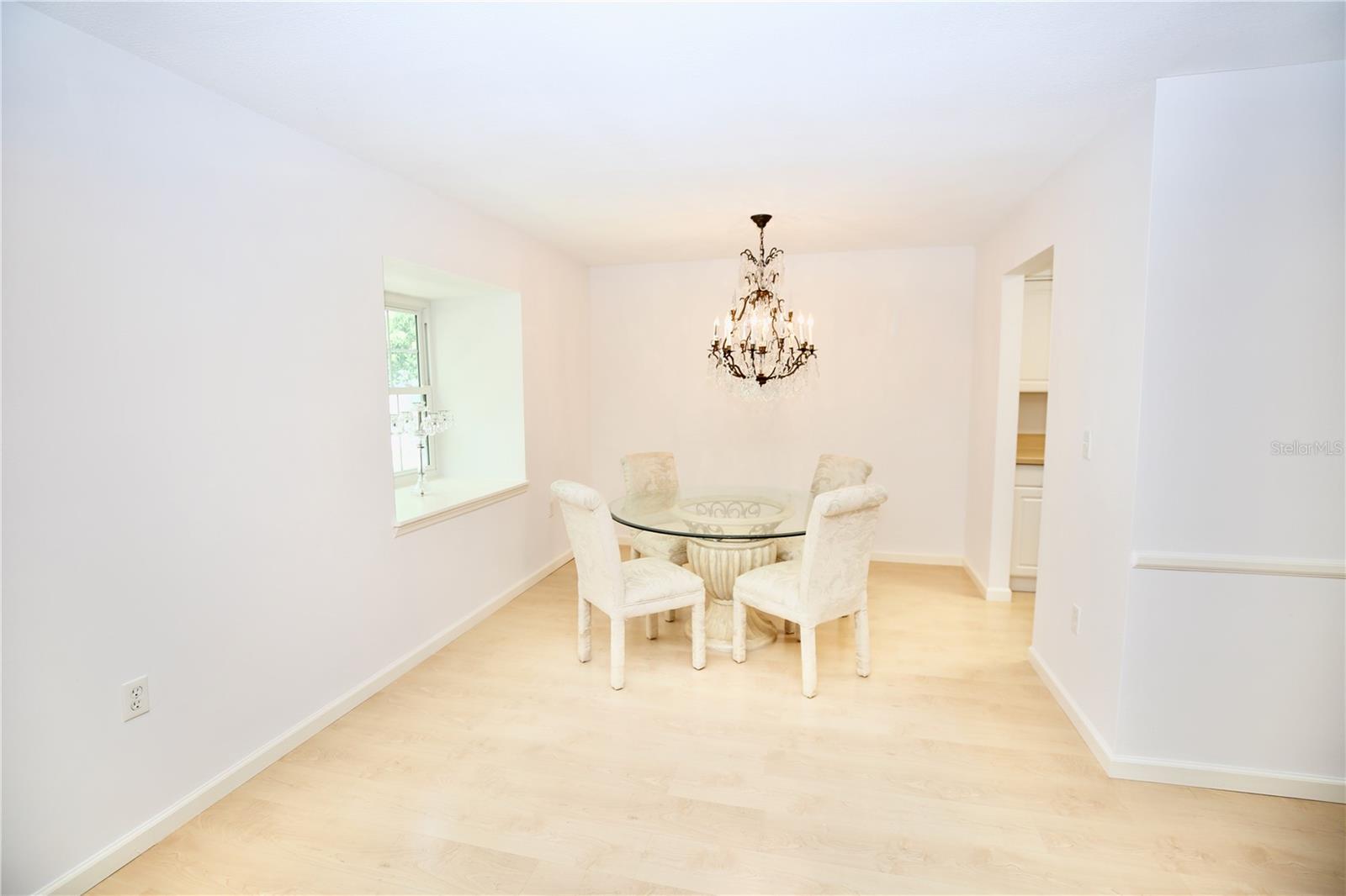 1713 Belleair Forest Drive, FL