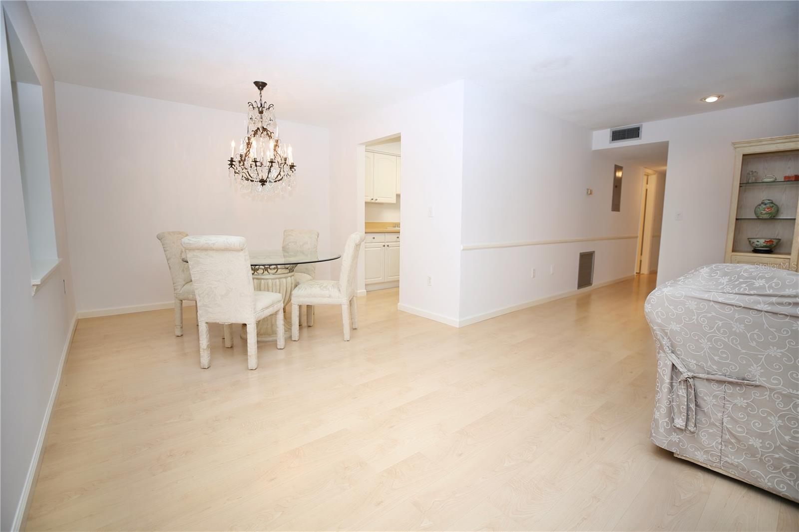 1713 Belleair Forest Drive, FL