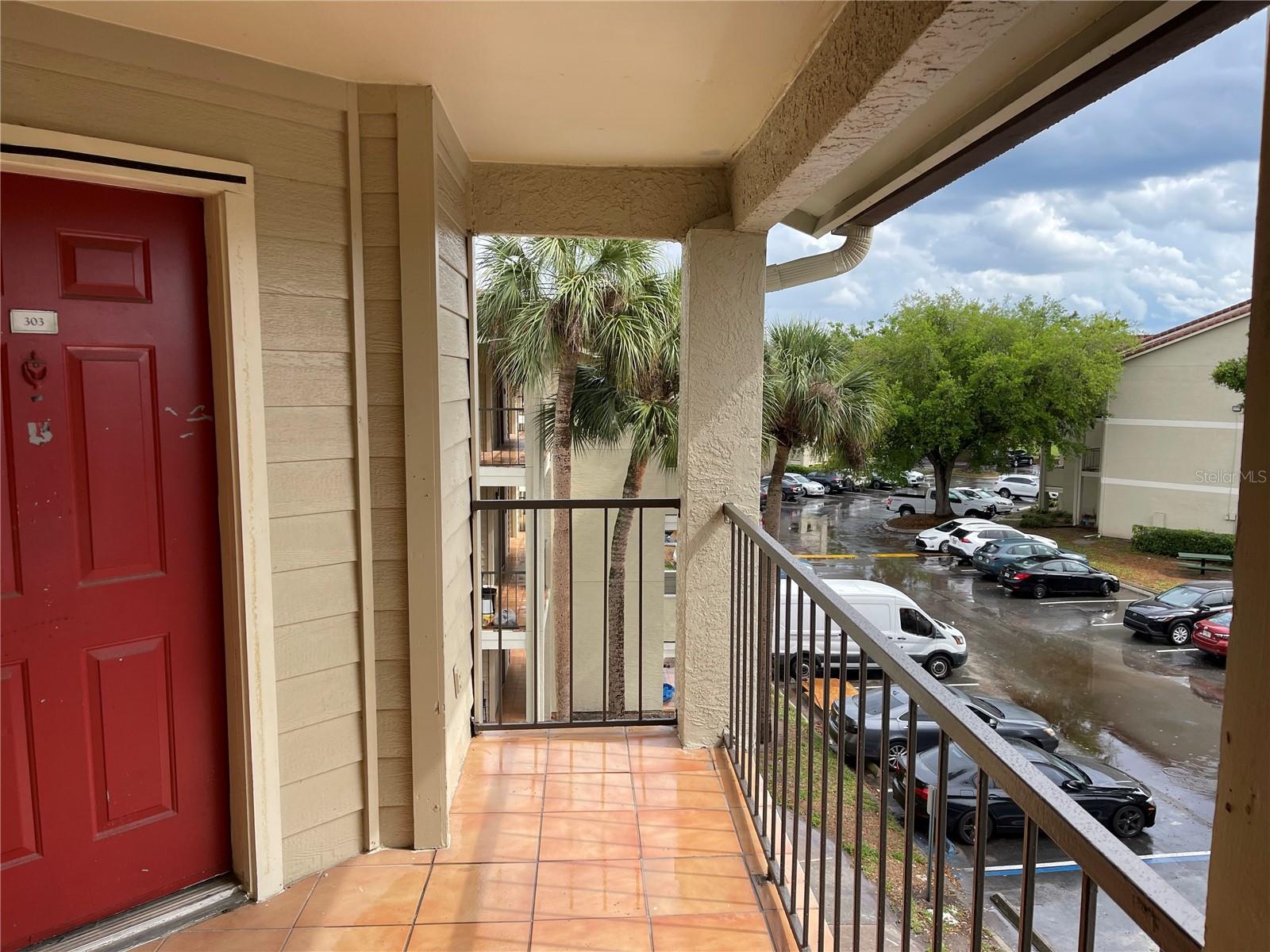 3016 Parkway Blvd #303, FL
