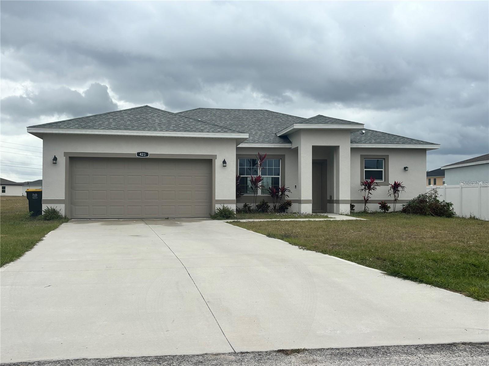 423 Churchill Ct, FL