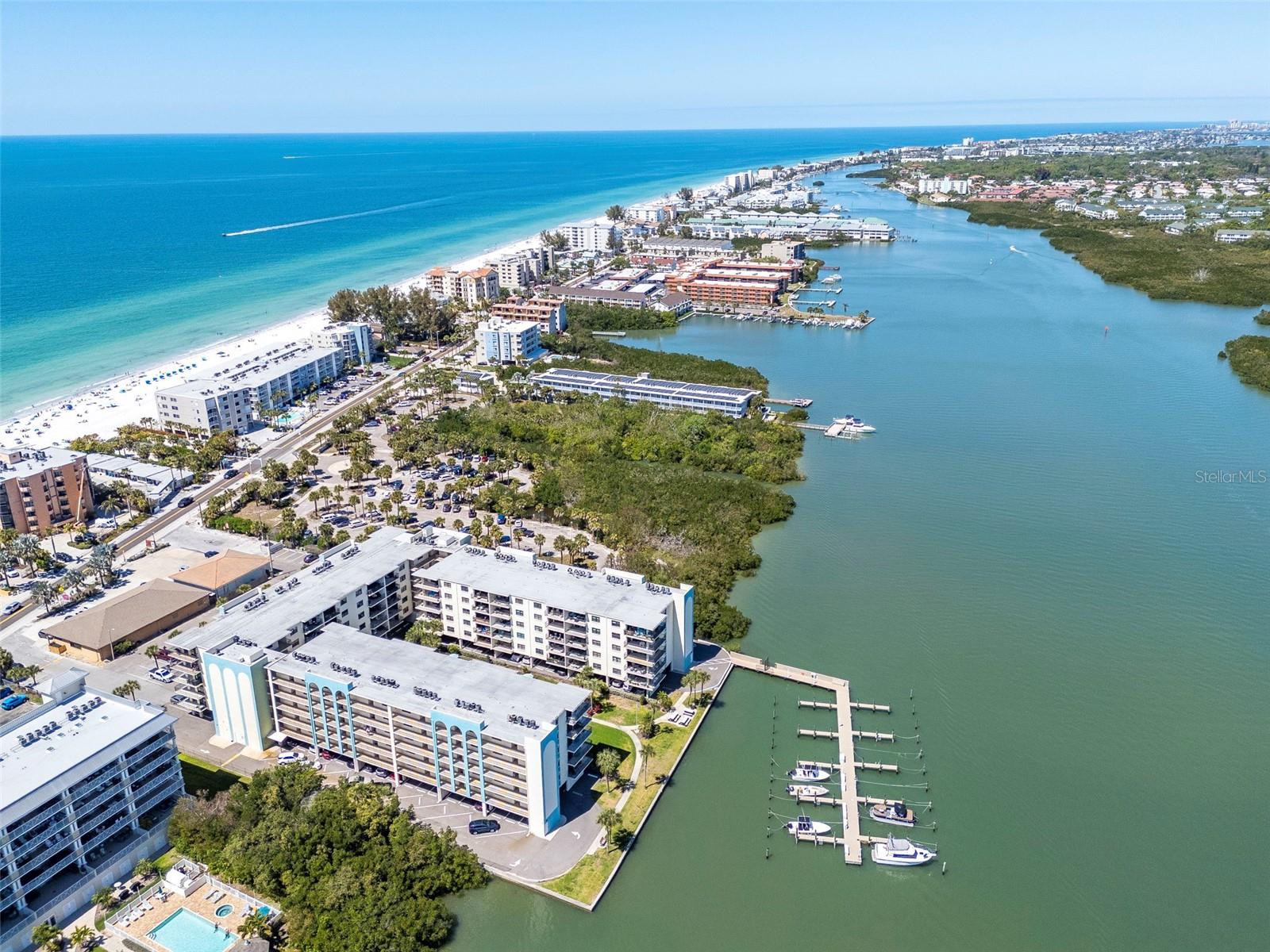 19531 Gulf Blvd #414, FL