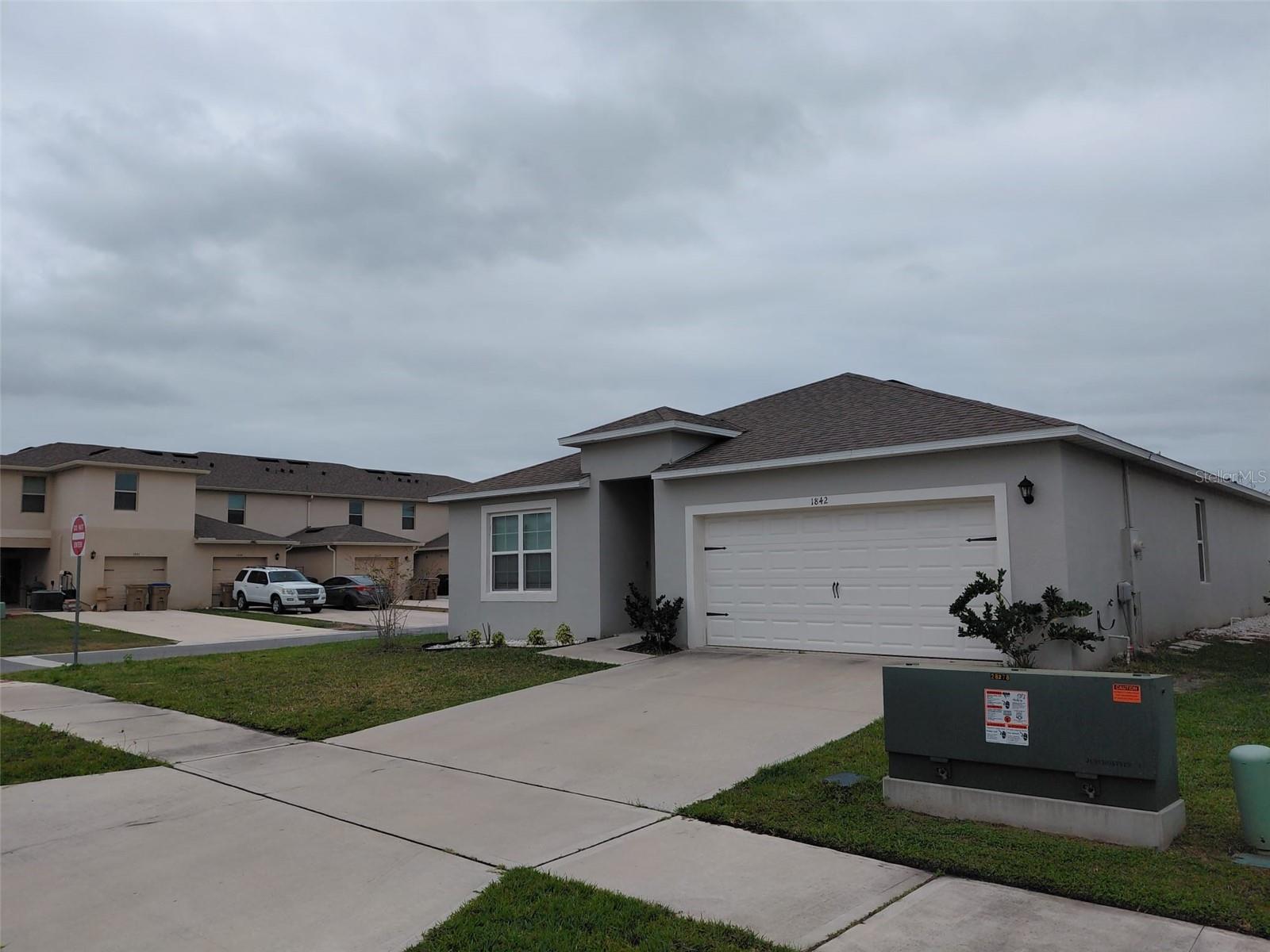 1842 Egret Meadows Avenue, FL