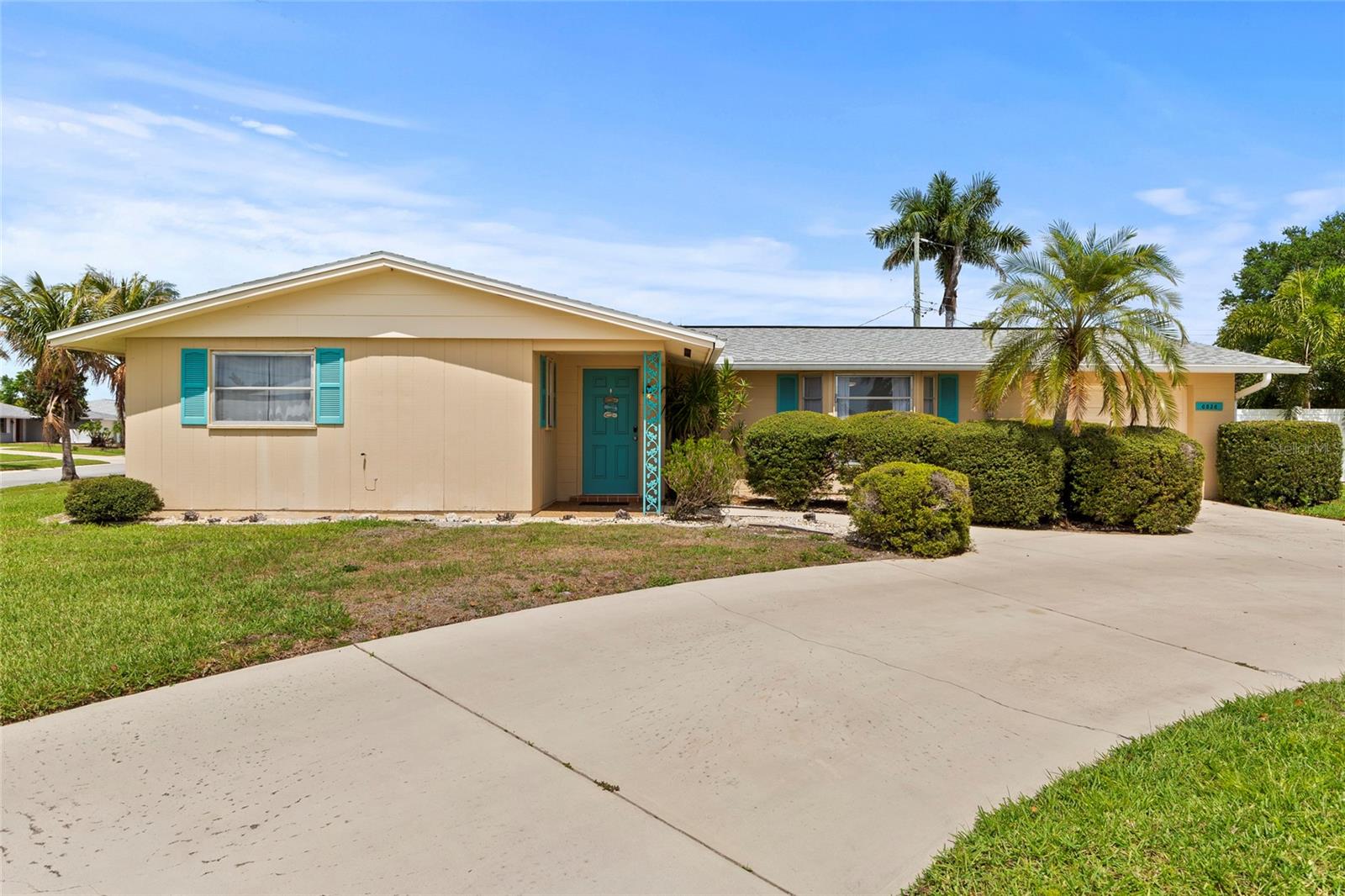 6836 Roxbury Dr, FL
