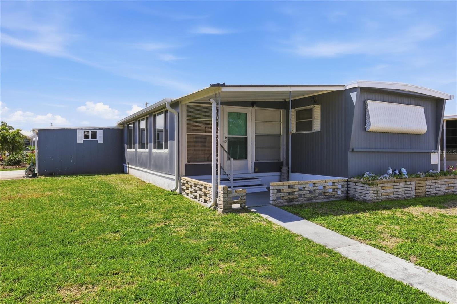 1112 46th Avenue Drive, FL