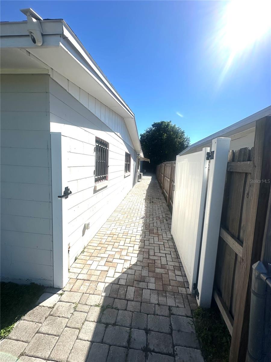 821 Thalia Drive, FL