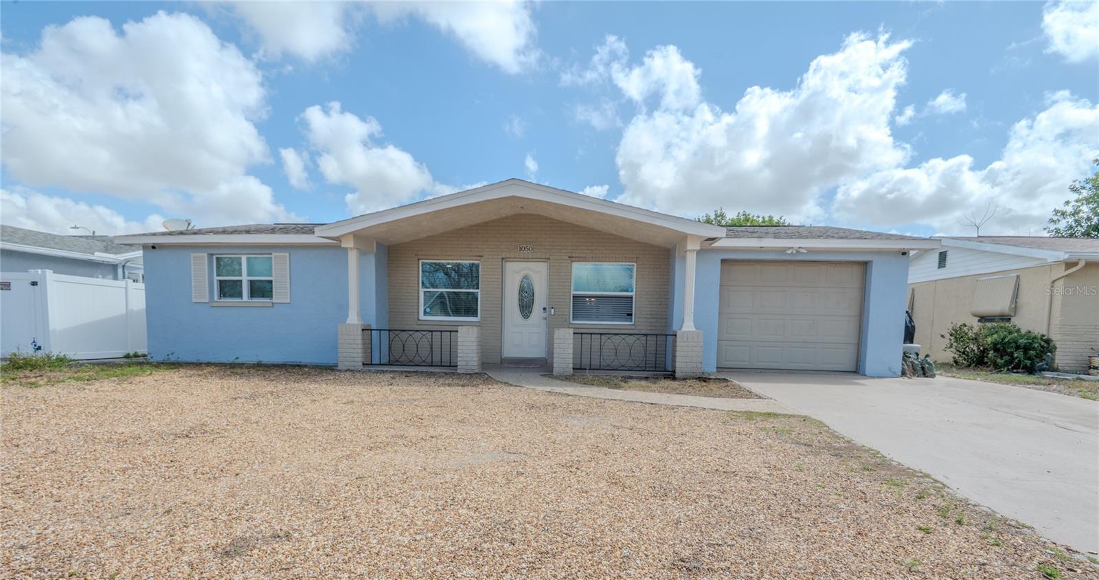 1050 Deal Ln, FL