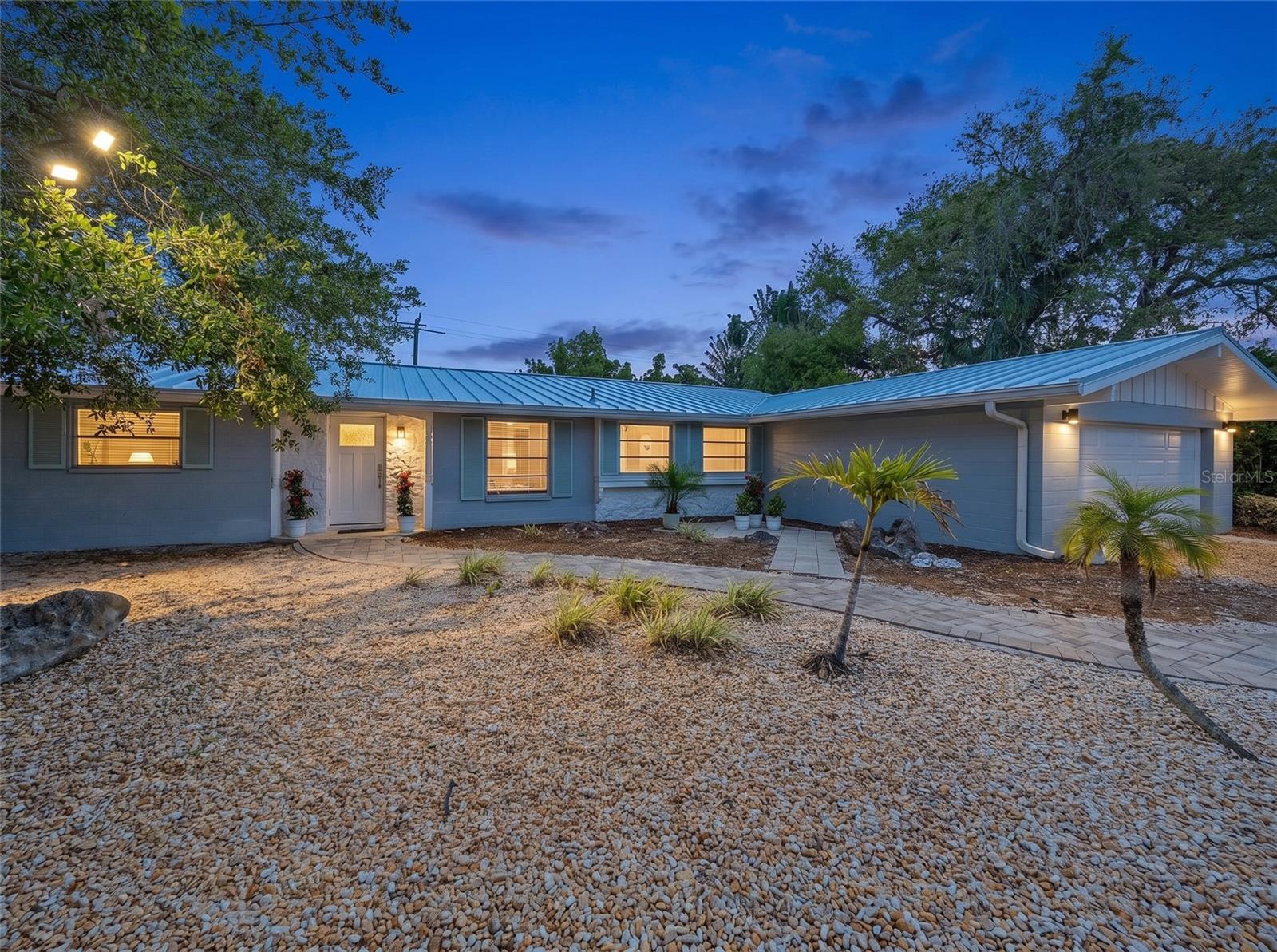 611 Venice Lane, FL