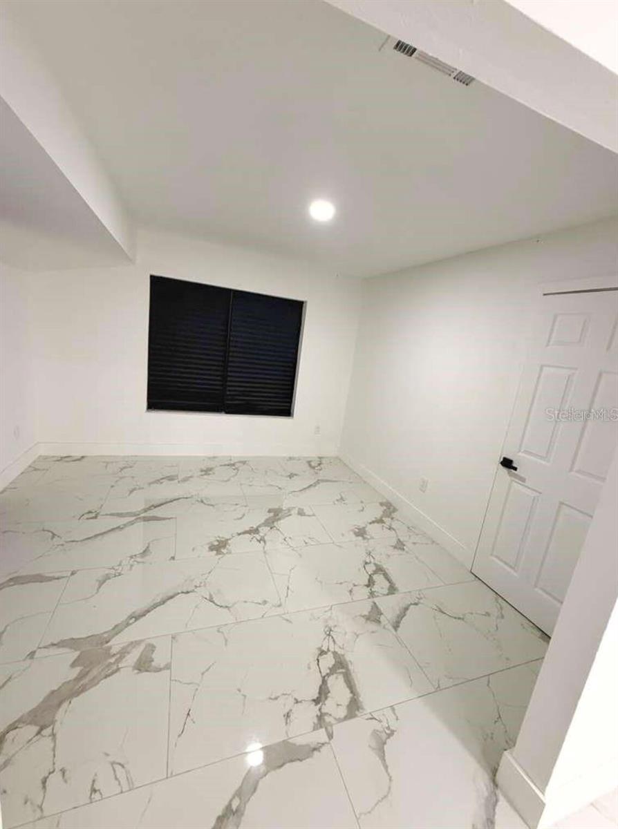 1048 Newbern Street, FL
