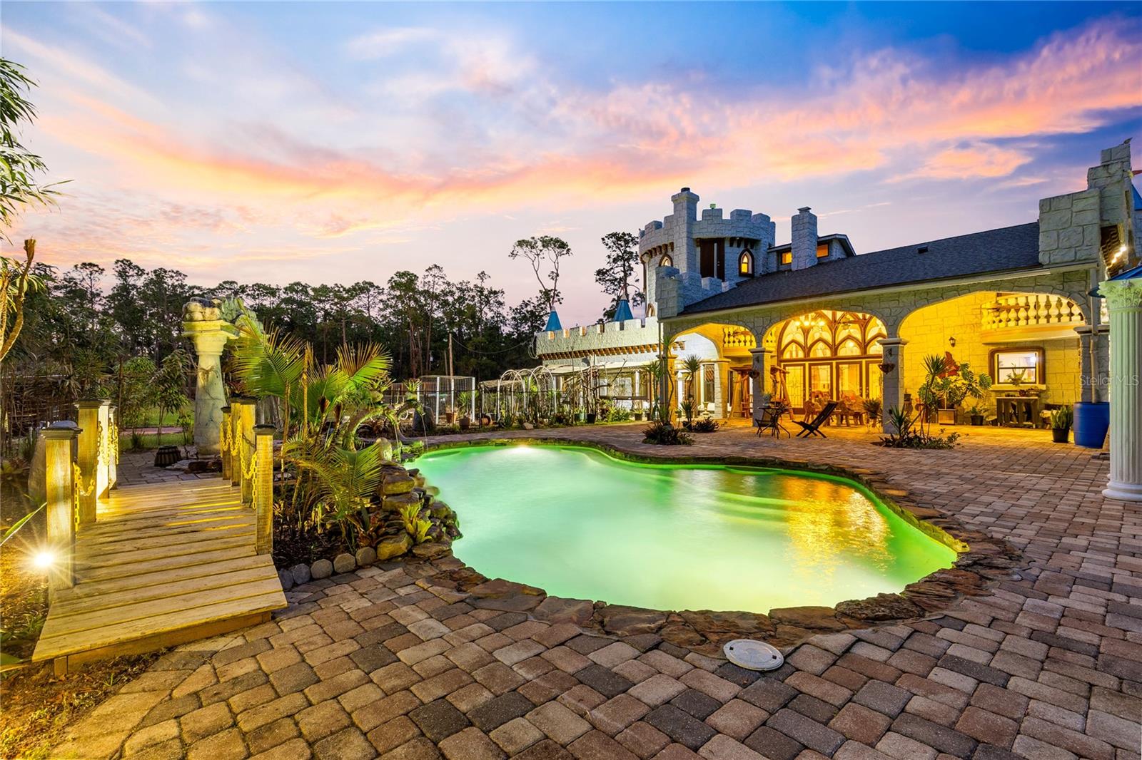 14502 Scotch Pine Court, FL