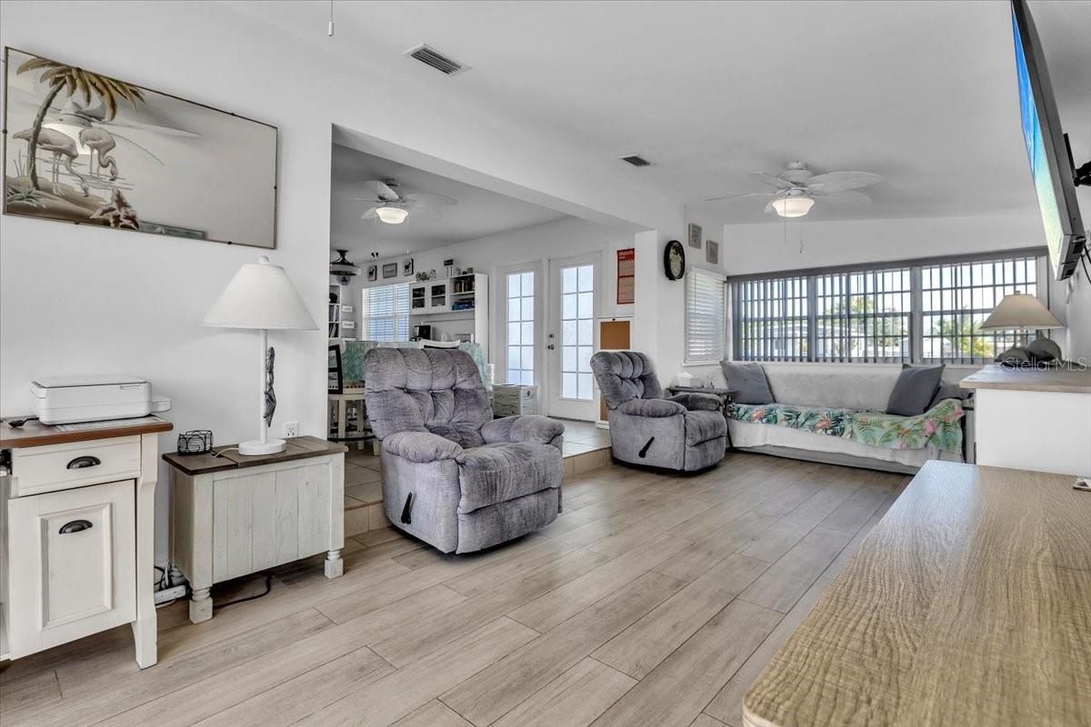 137 Poinsettia Circle, FL