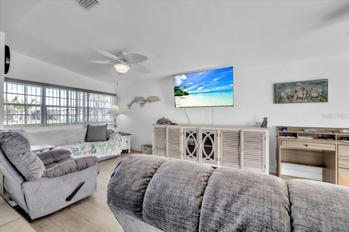 137 Poinsettia Circle, FL
