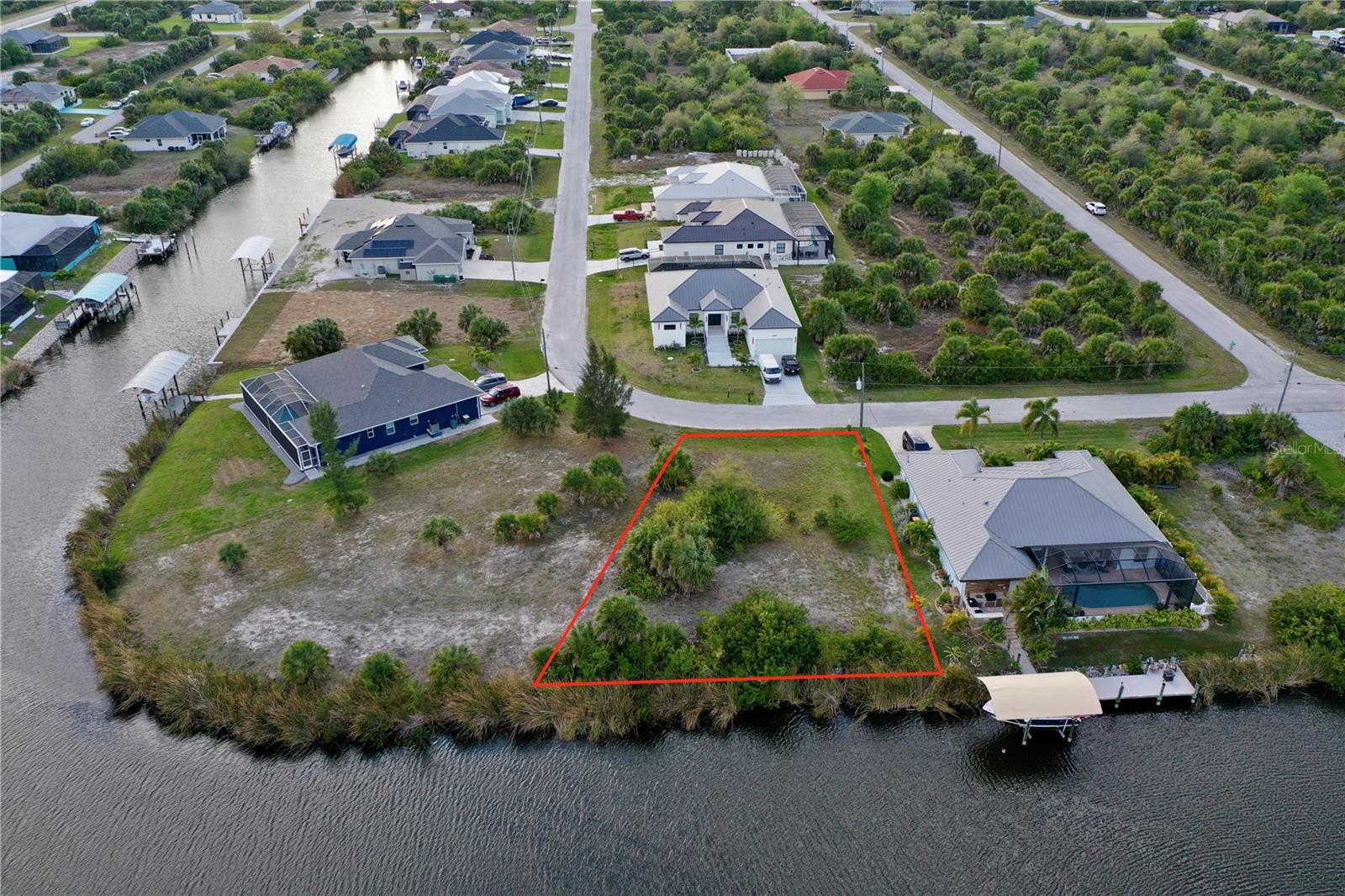 14702 Lillian Circle, FL