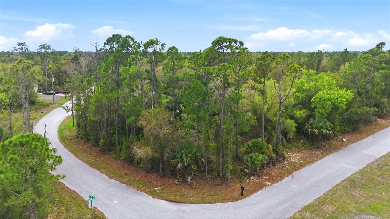 Dryden Street, FL