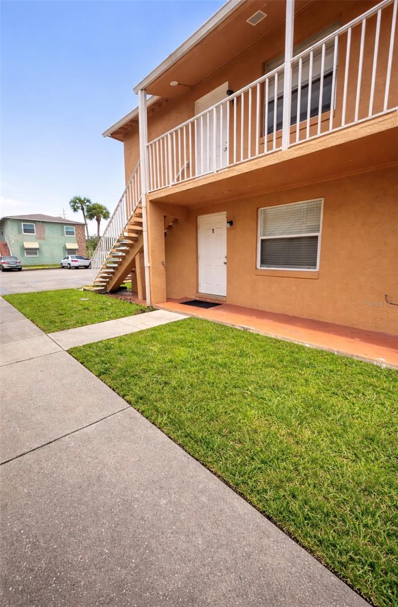 746 Ne Michigan Ct #1, FL