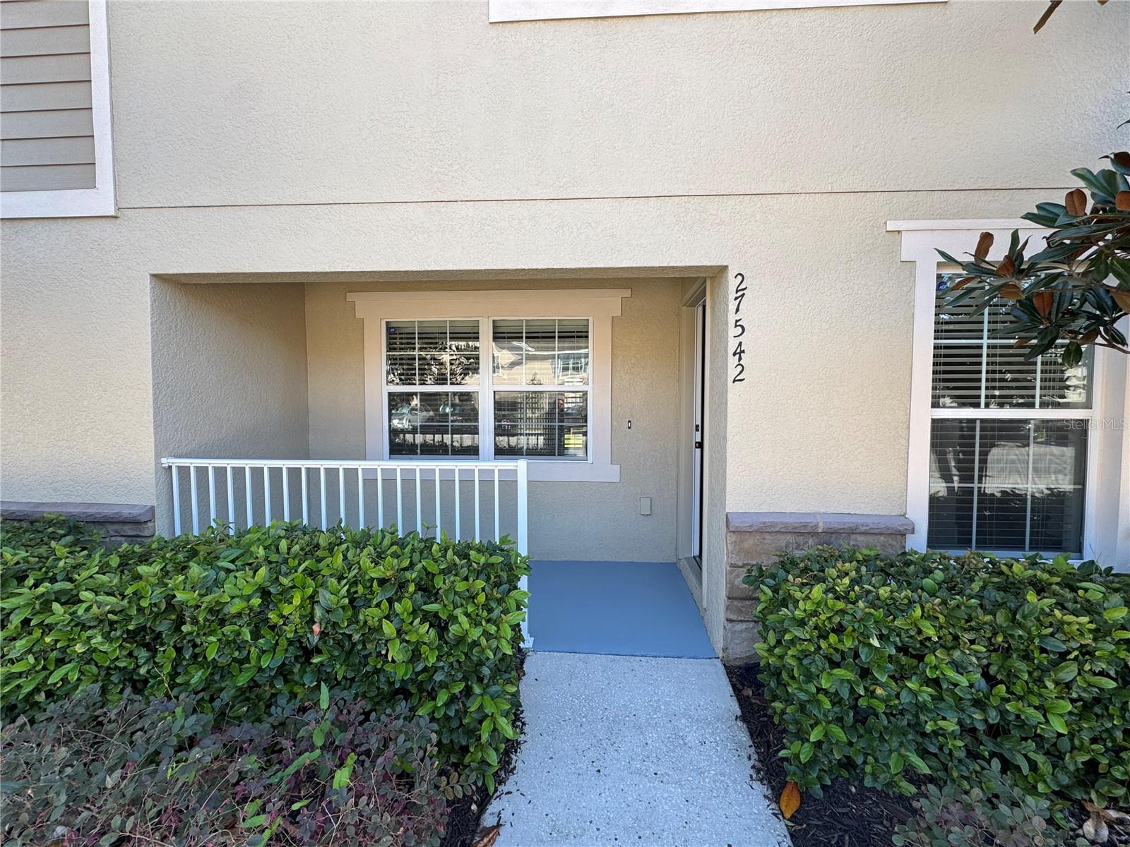 27542 Desert Willow Way, FL