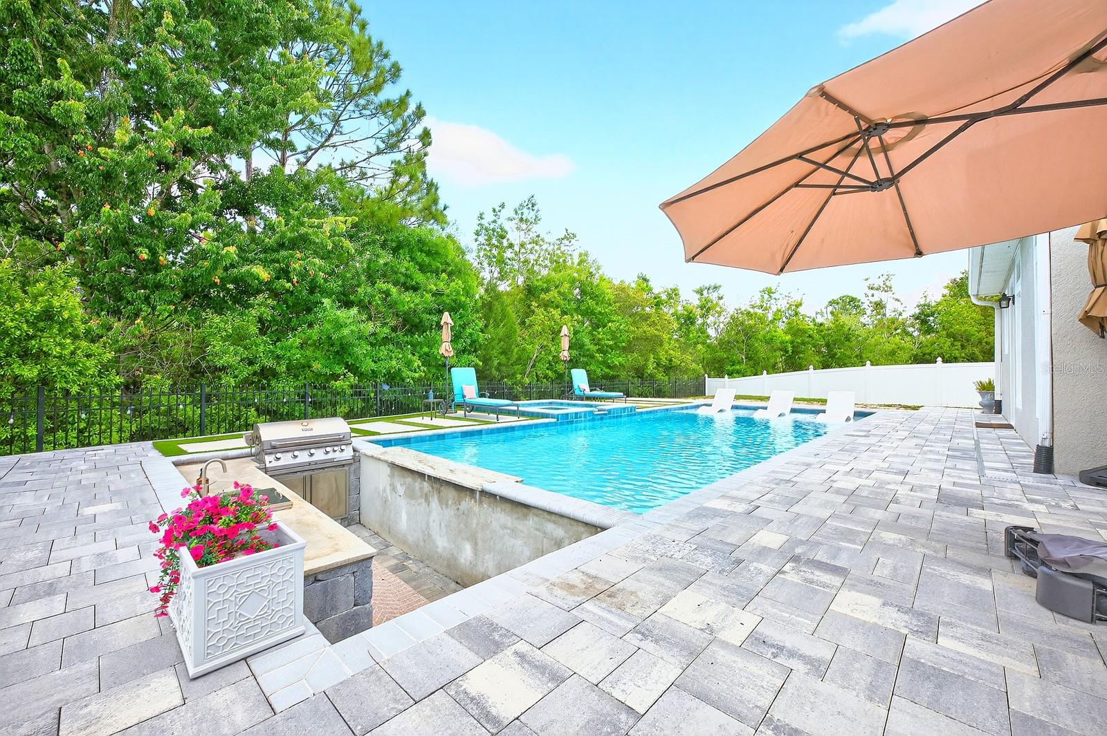 318 Tudor Spring Court, FL