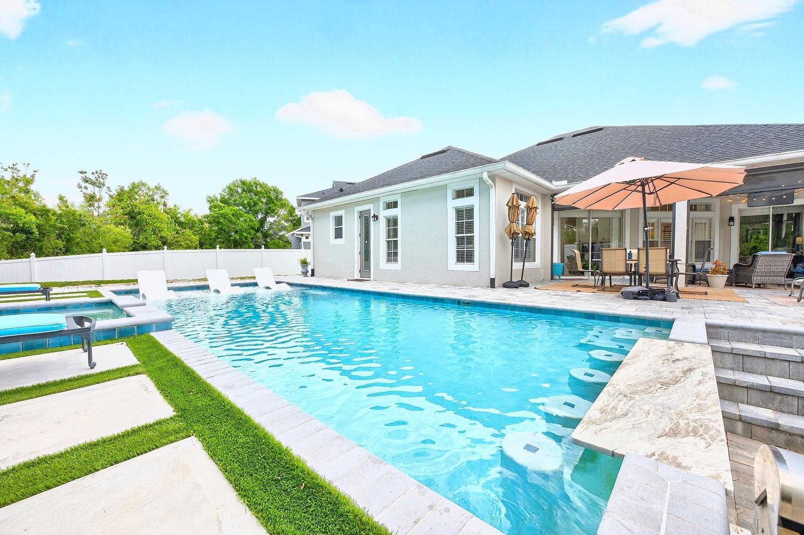 318 Tudor Spring Court, FL