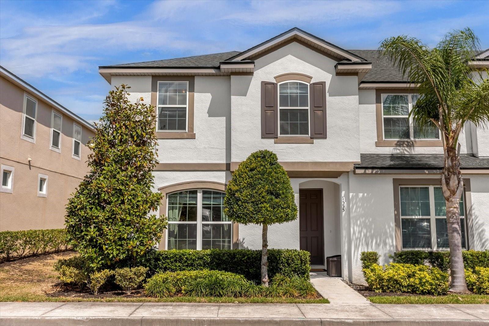 1555 Carey Palm Cir, FL