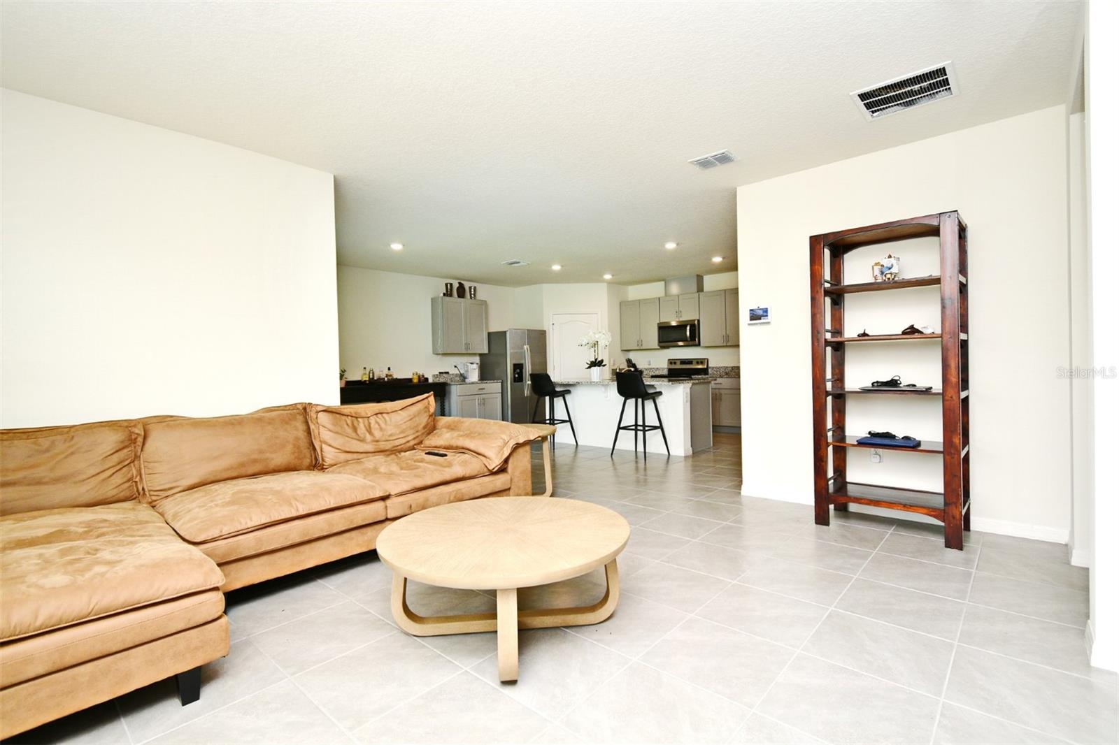 440 Baroness Way, FL